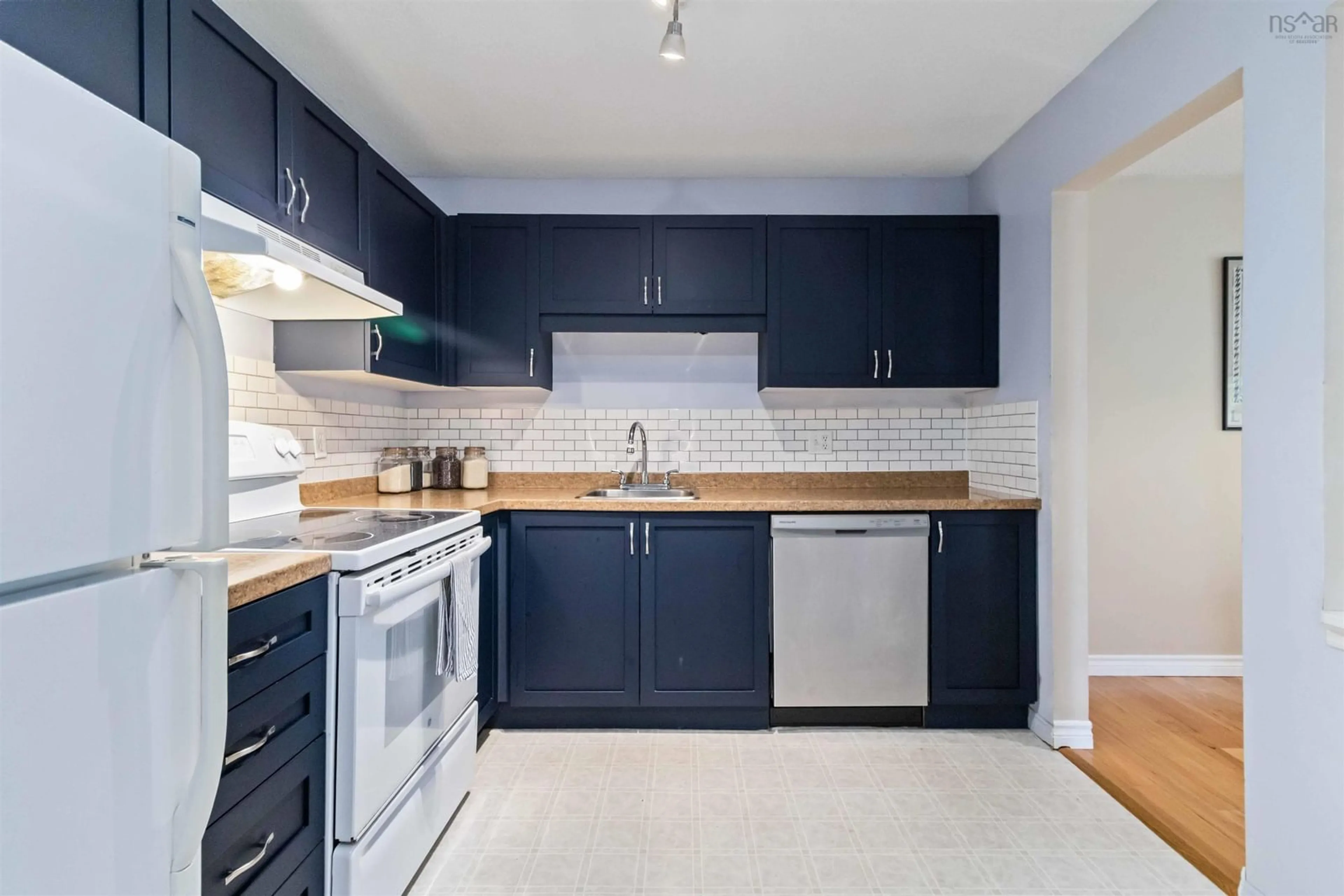 Standard kitchen, unknown for 12 Spinnaker Dr #401, Armdale Nova Scotia B3N 3A8