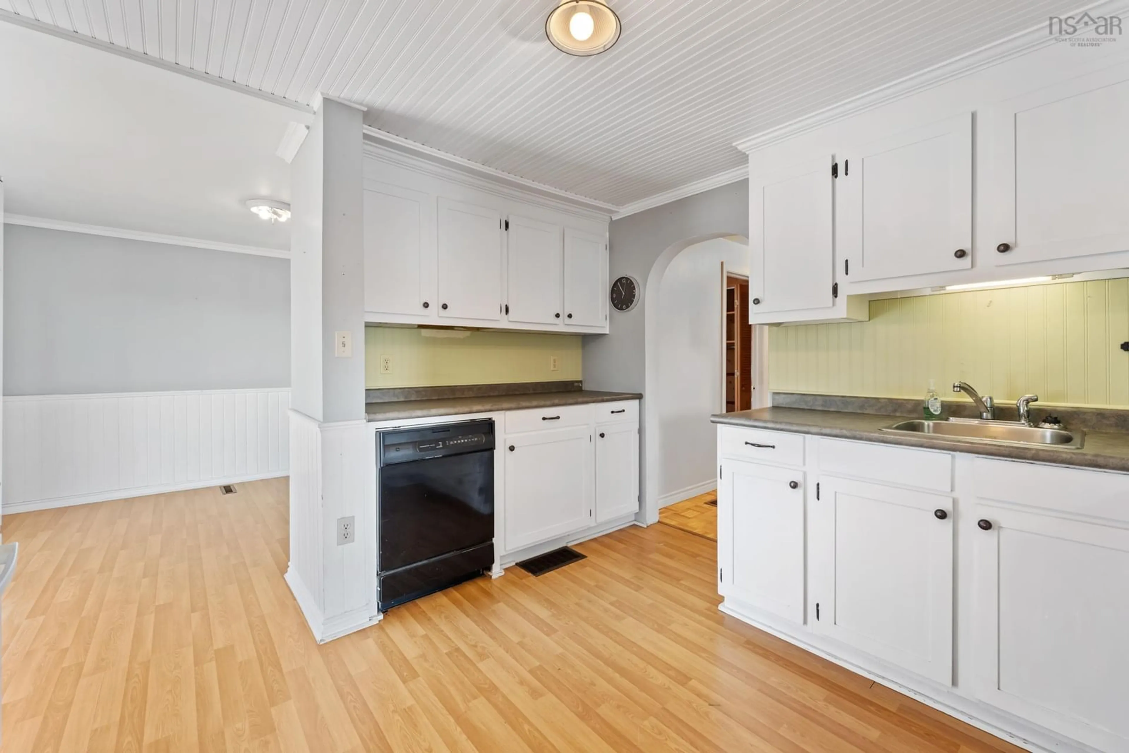 Standard kitchen, unknown for 4405 Highway 217, Tiddville Nova Scotia B0V 1E0