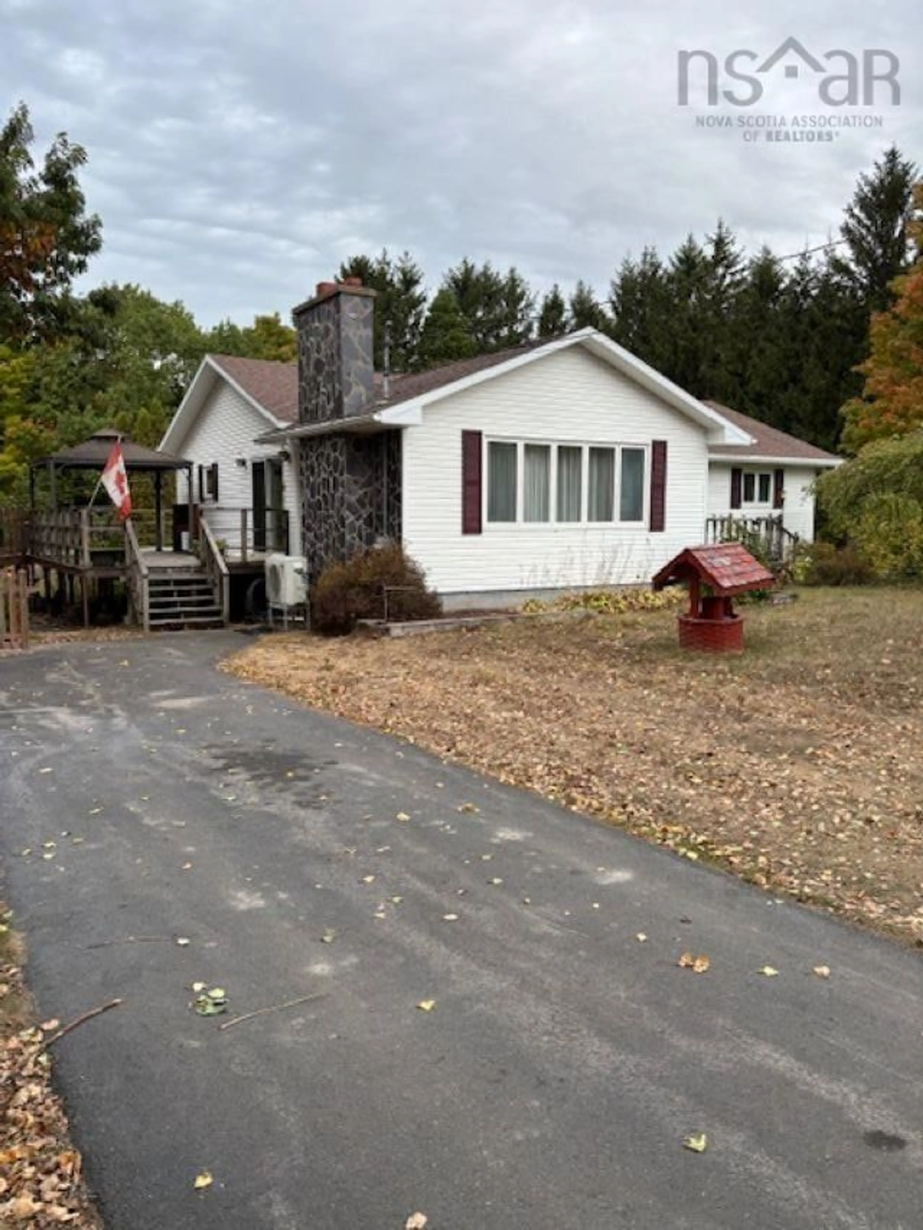 A pic from outside/outdoor area/front of a property/back of a property/a pic from drone, street for 967 Maple St, Waterville Nova Scotia B0P 1V0