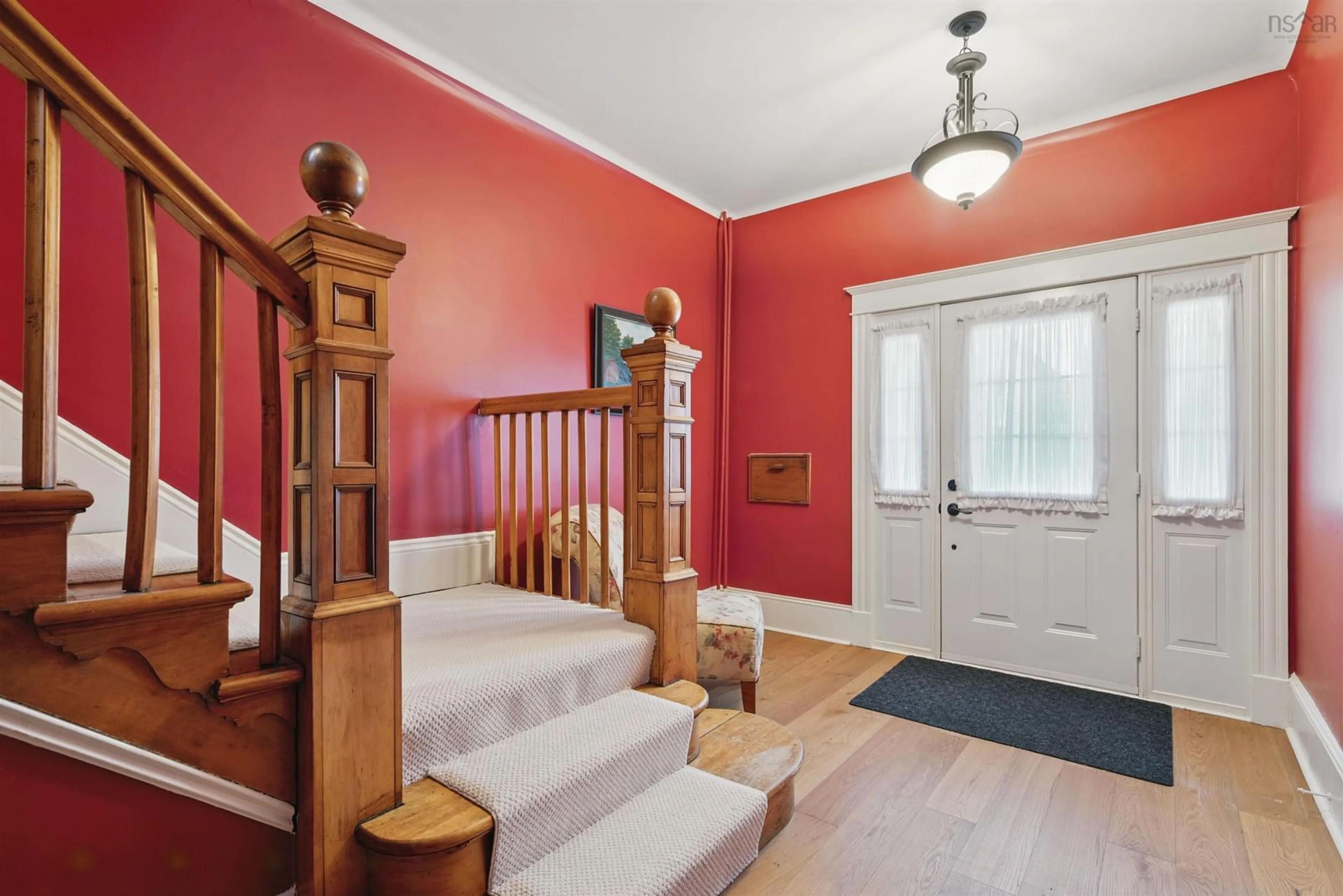 Indoor foyer for 6041 Cherry St, Halifax Nova Scotia B3H 2K4