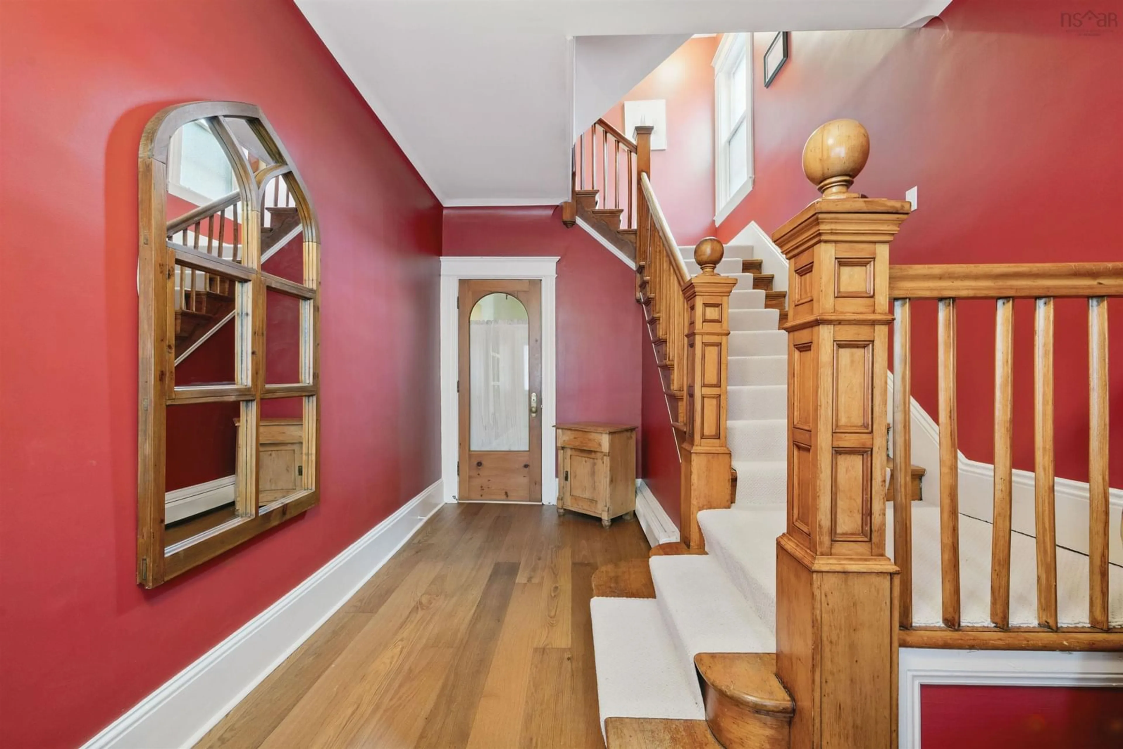 Indoor foyer for 6041 Cherry St, Halifax Nova Scotia B3H 2K4