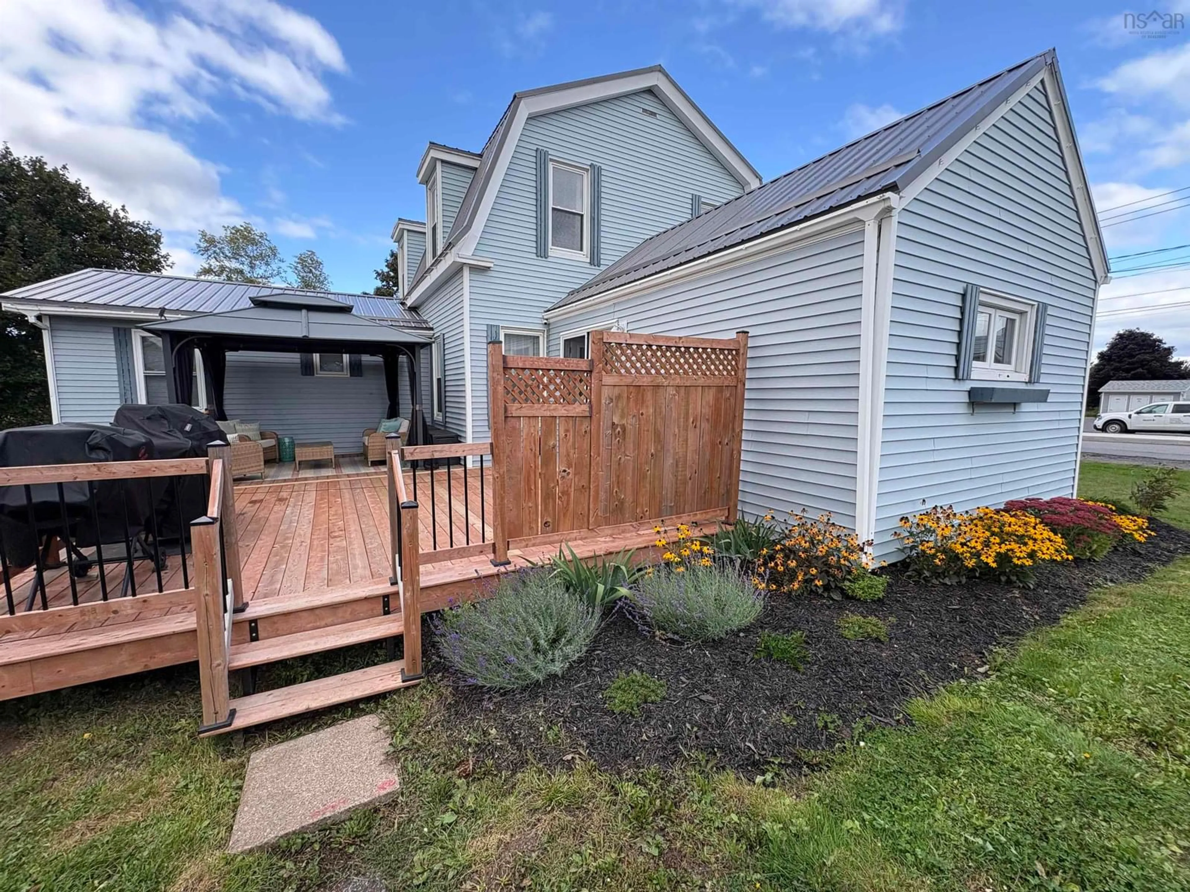 Unknown for 21 Oak St, Pictou Nova Scotia B0K 1H0