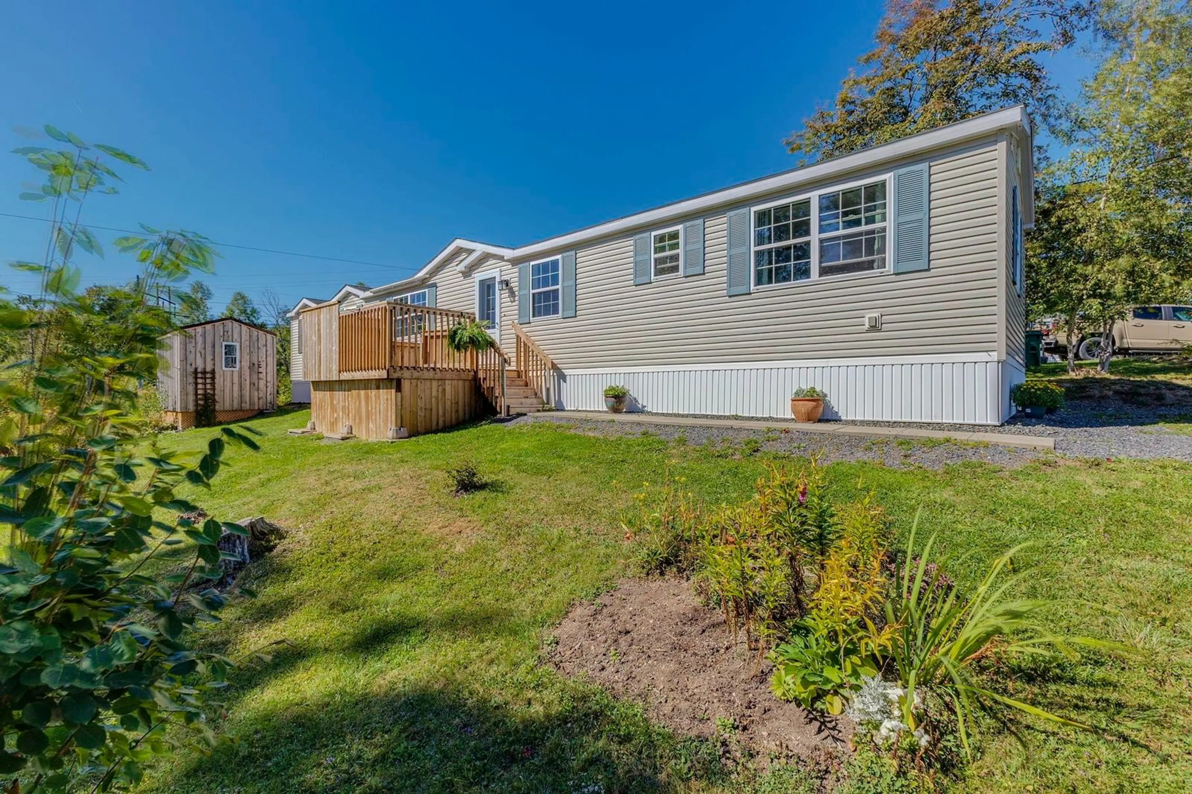 Home with vinyl exterior material, unknown for 5 Impala Rd, Abercrombie Nova Scotia B0K 1H0