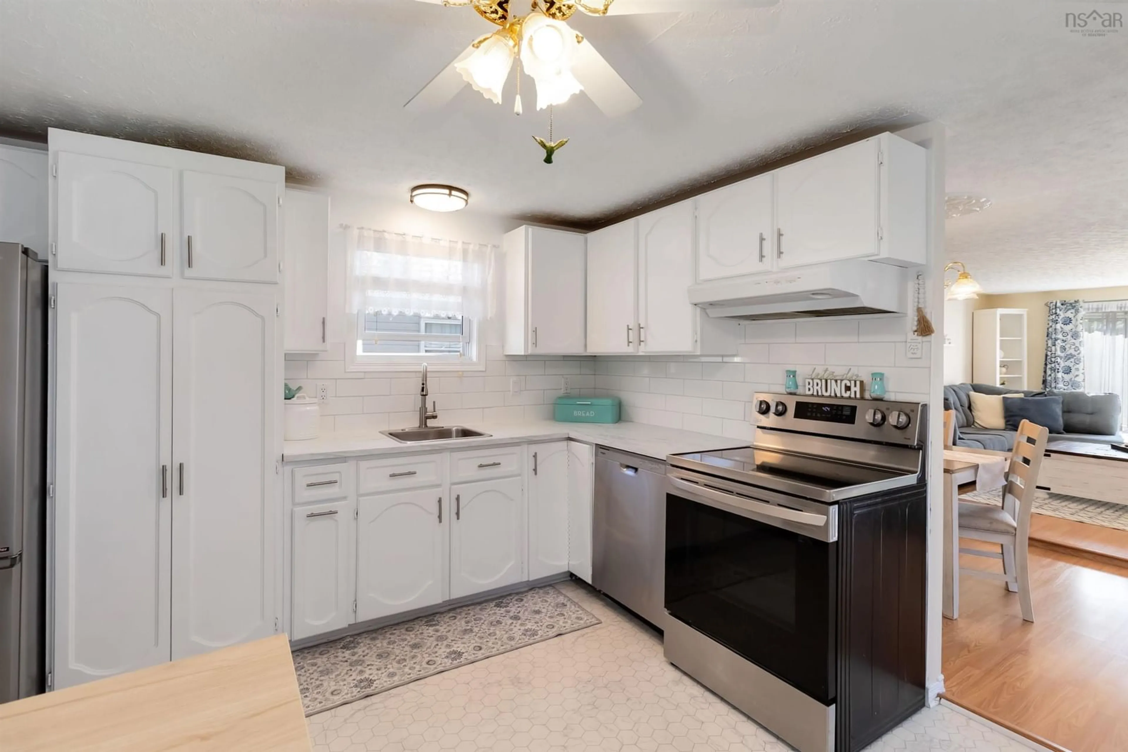 Standard kitchen, ceramic/tile floor for 15 Florence Avenue, Dartmouth Nova Scotia B2Y 2A4