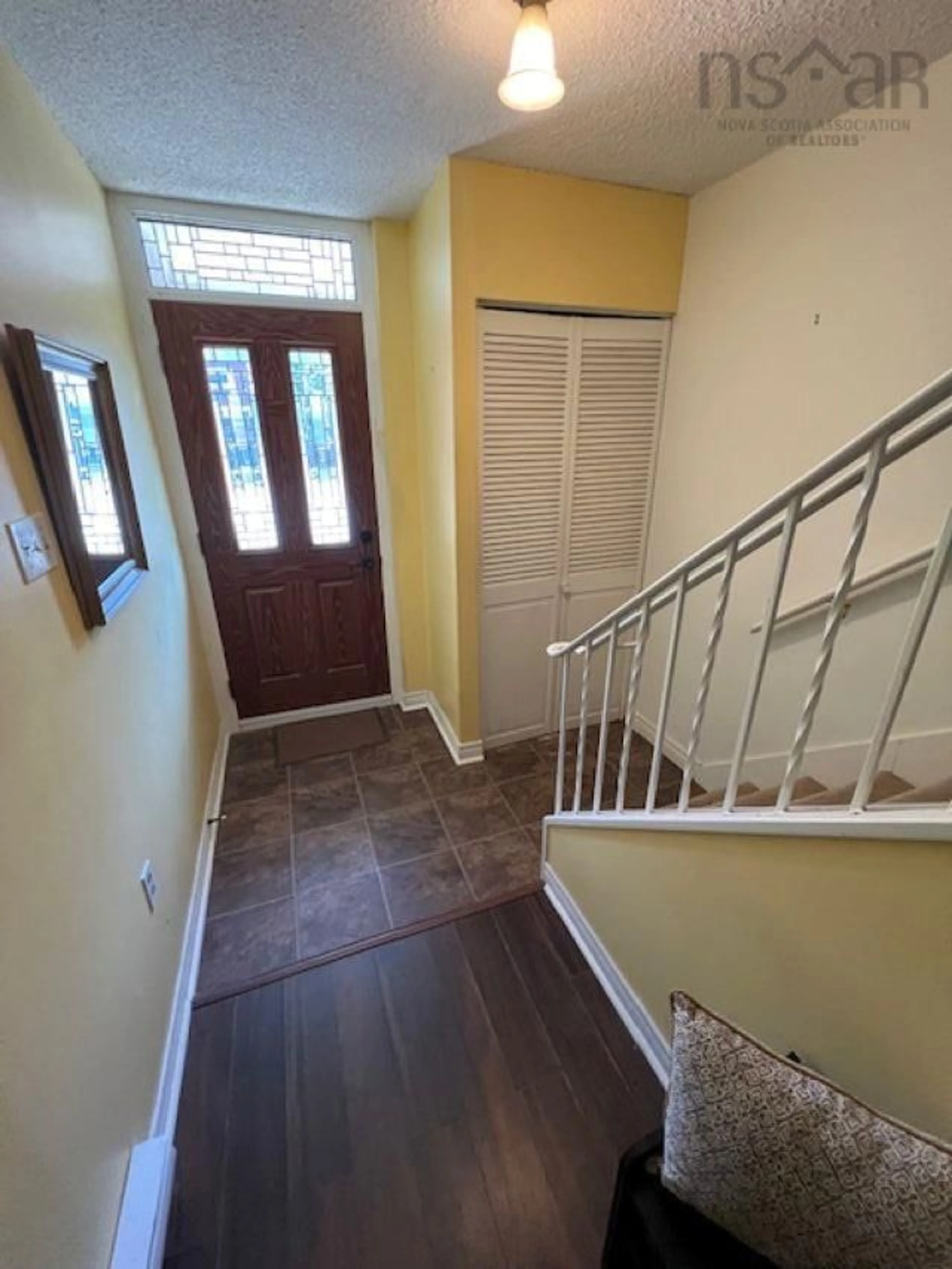 Indoor entryway for 5551 Stoneham, Halifax Nova Scotia B3K 4A6