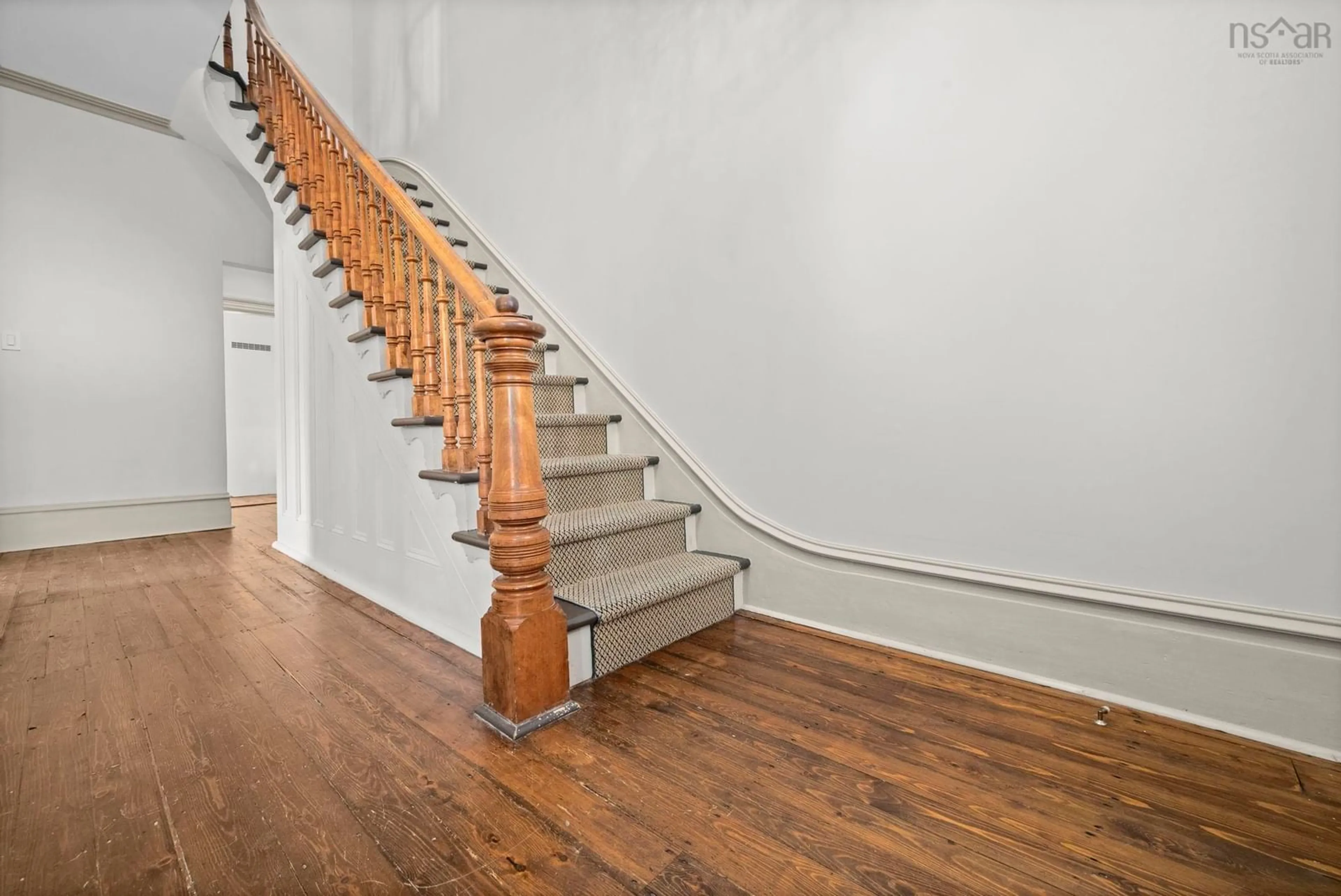 Stairs for 6084 Jubilee Rd, Halifax Nova Scotia B3H 2E7