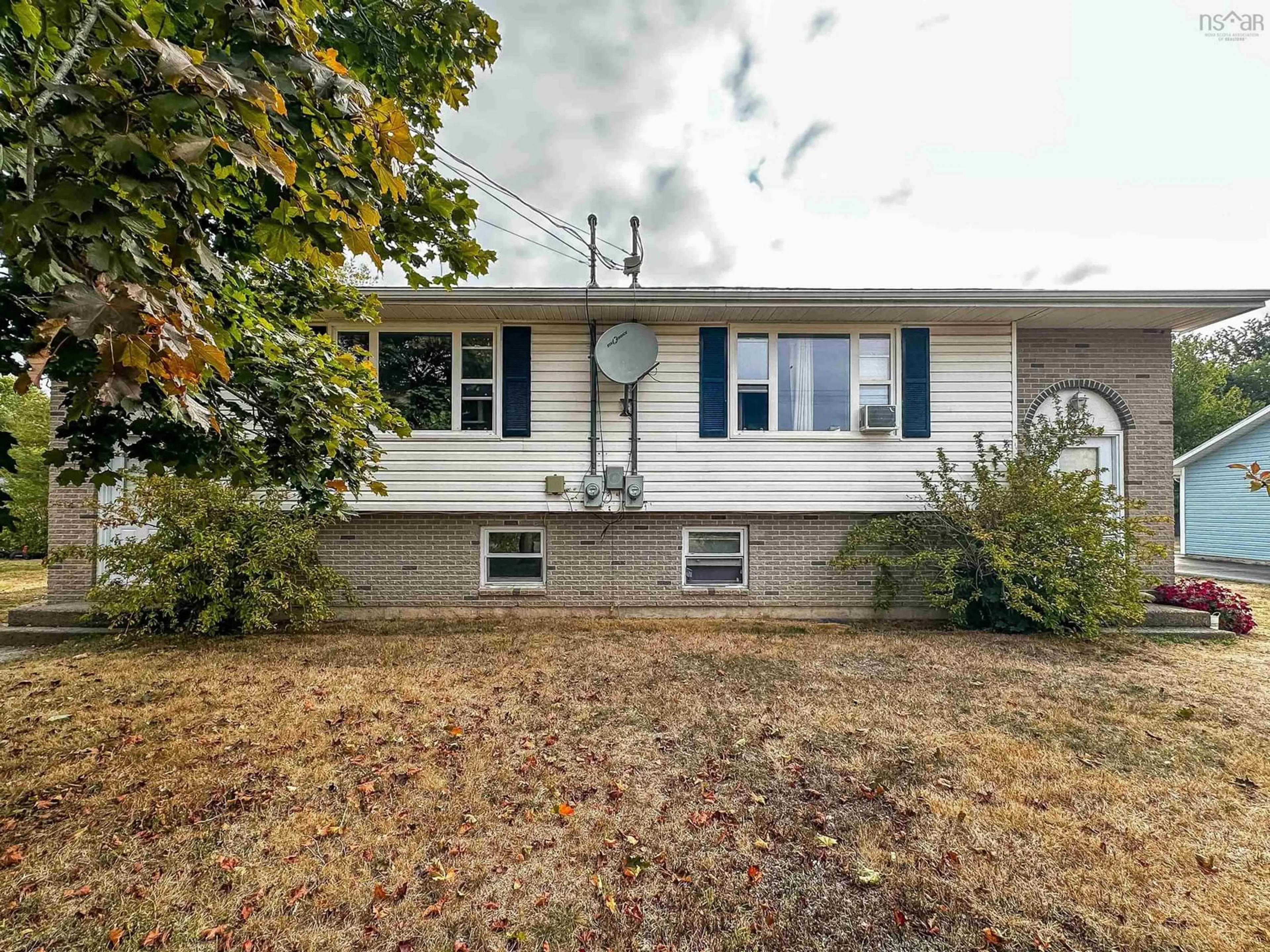 Home with vinyl exterior material, street for 1142/1144 Andringa Dr, Cambridge Nova Scotia B0P 1G0