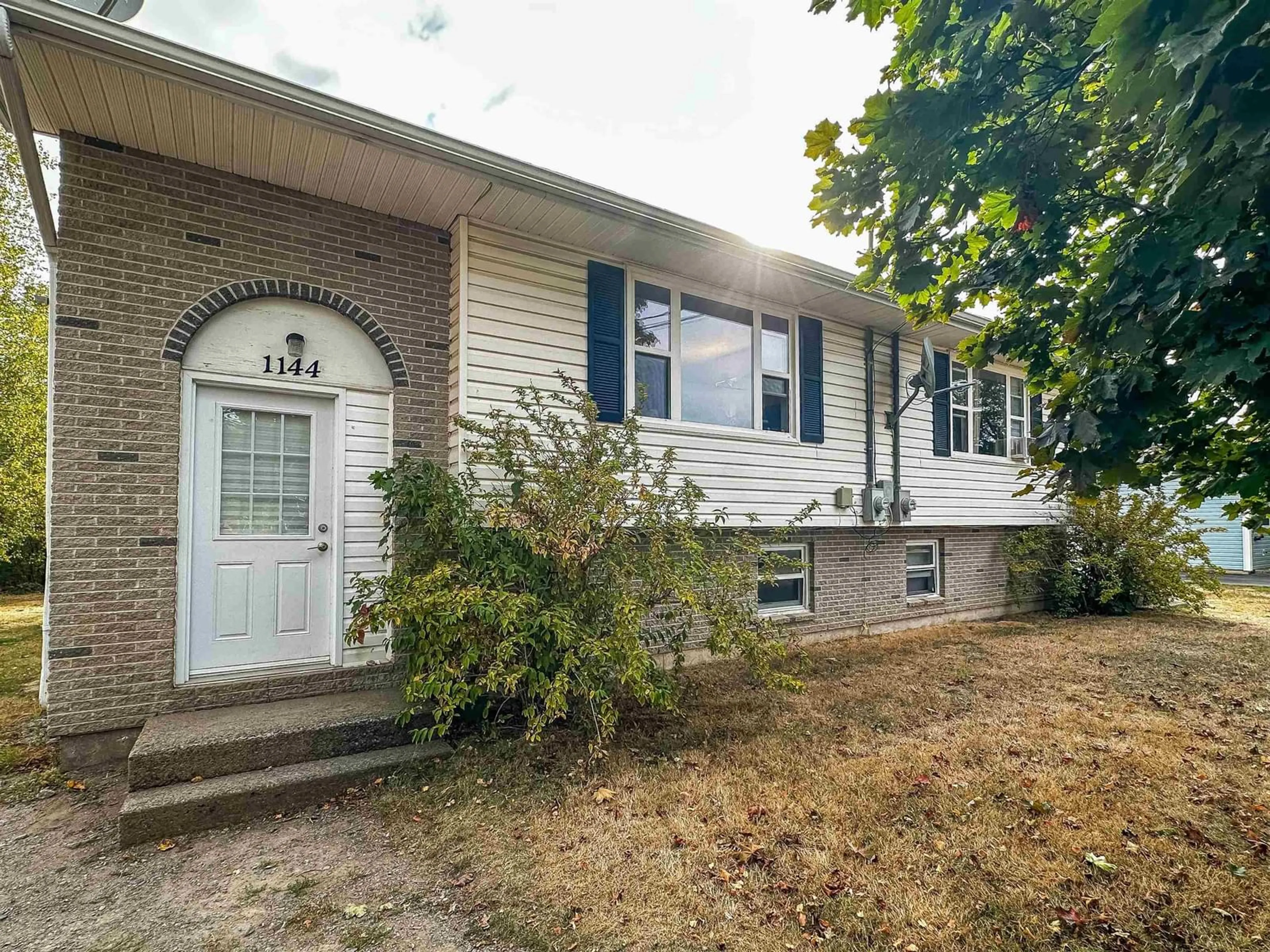 Home with vinyl exterior material, street for 1142/1144 Andringa Dr, Cambridge Nova Scotia B0P 1G0