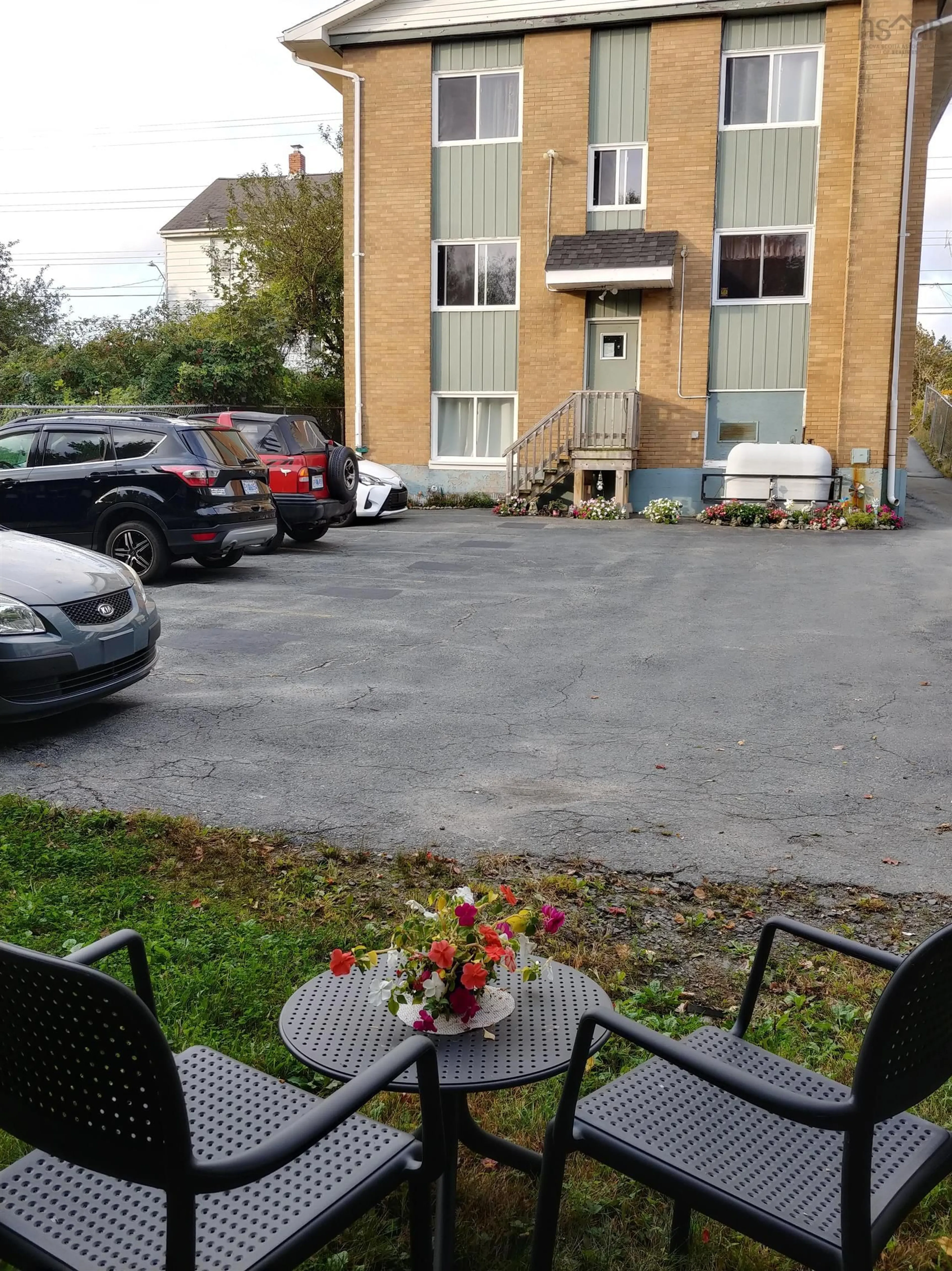 Patio, street for 462 Herring Cove Rd, Spryfield Nova Scotia B3R 1W6