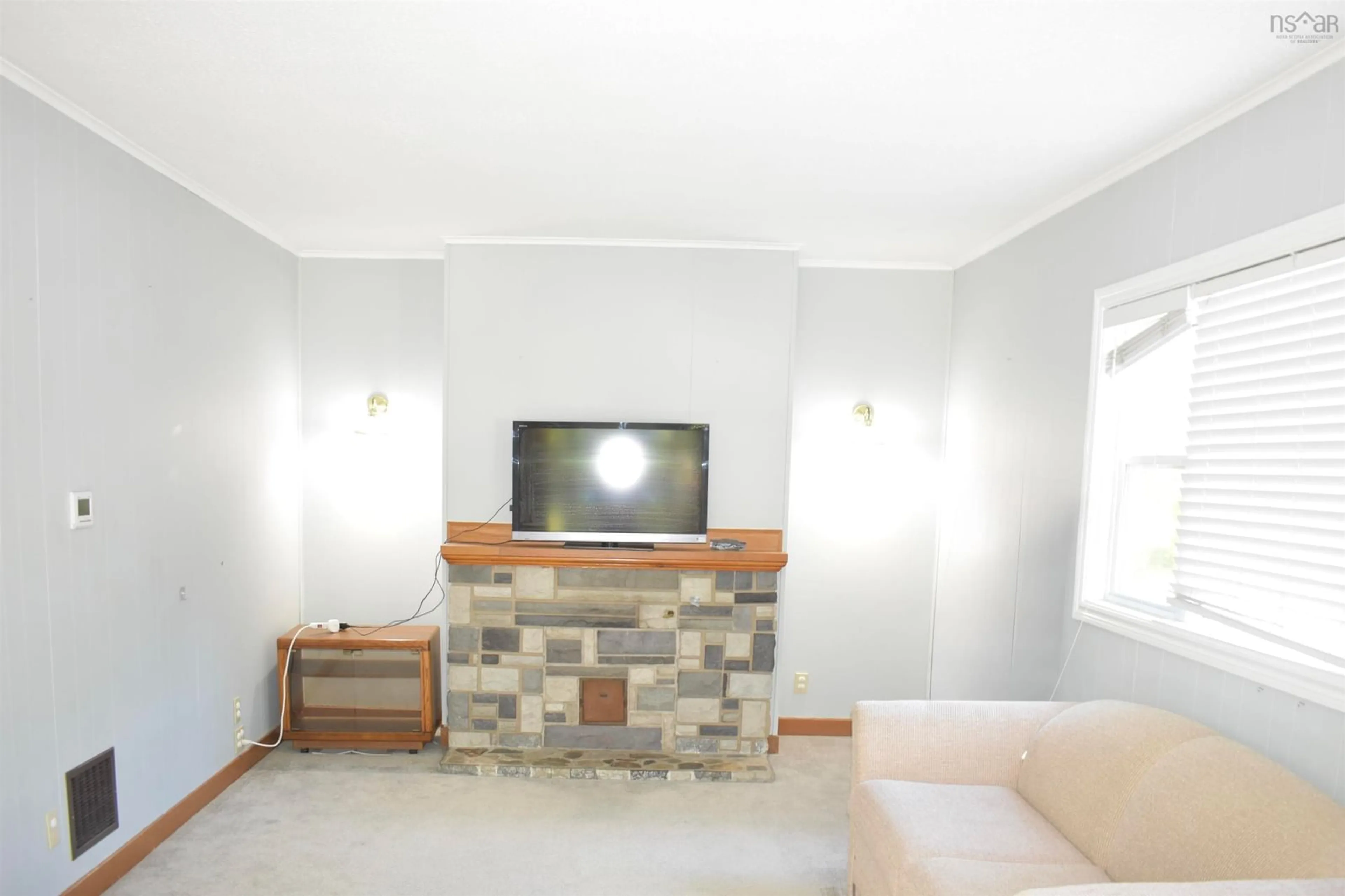 Home theater for 112 Bristol Ave, Liverpool Nova Scotia B0T 1K0