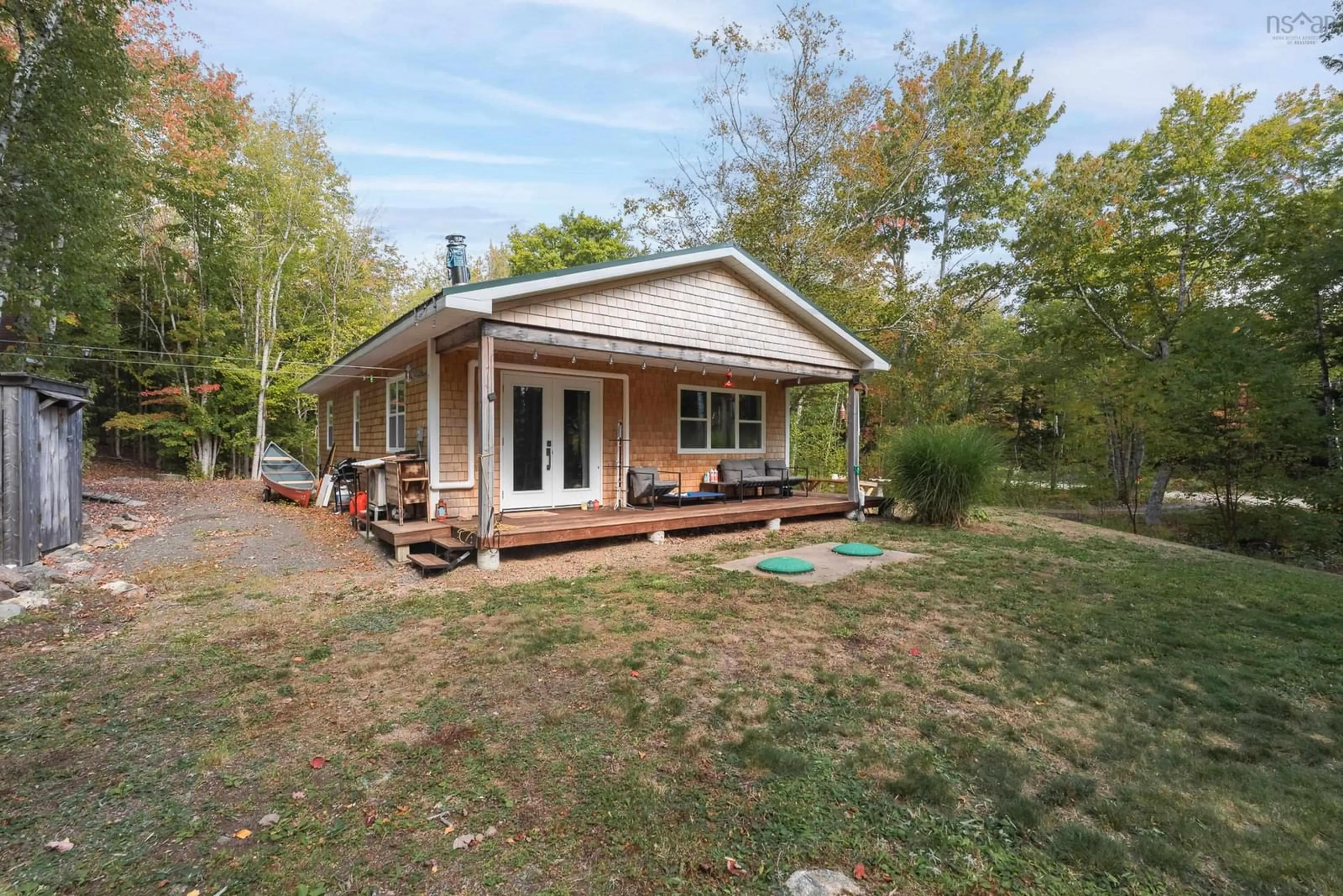Home with vinyl exterior material, unknown for 421 Lake Dr, Tupper Lake Nova Scotia B0P 1G0