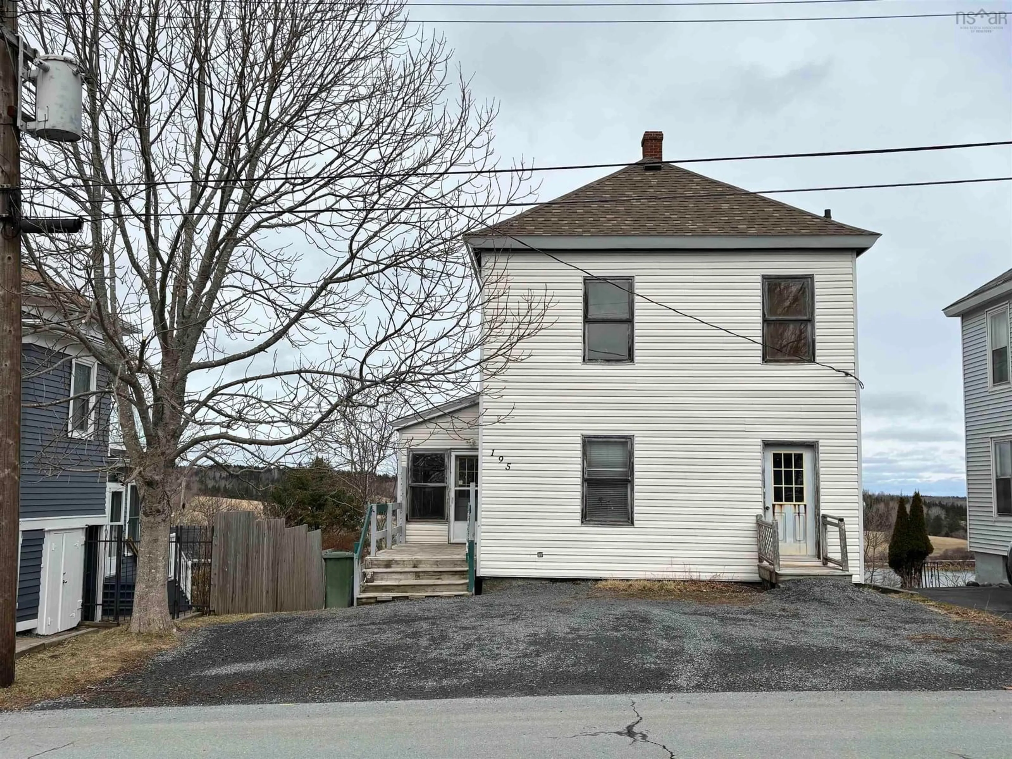 A pic from outside/outdoor area/front of a property/back of a property/a pic from drone, street for 195 Lawrence St, Lunenburg Nova Scotia B0J 2C0