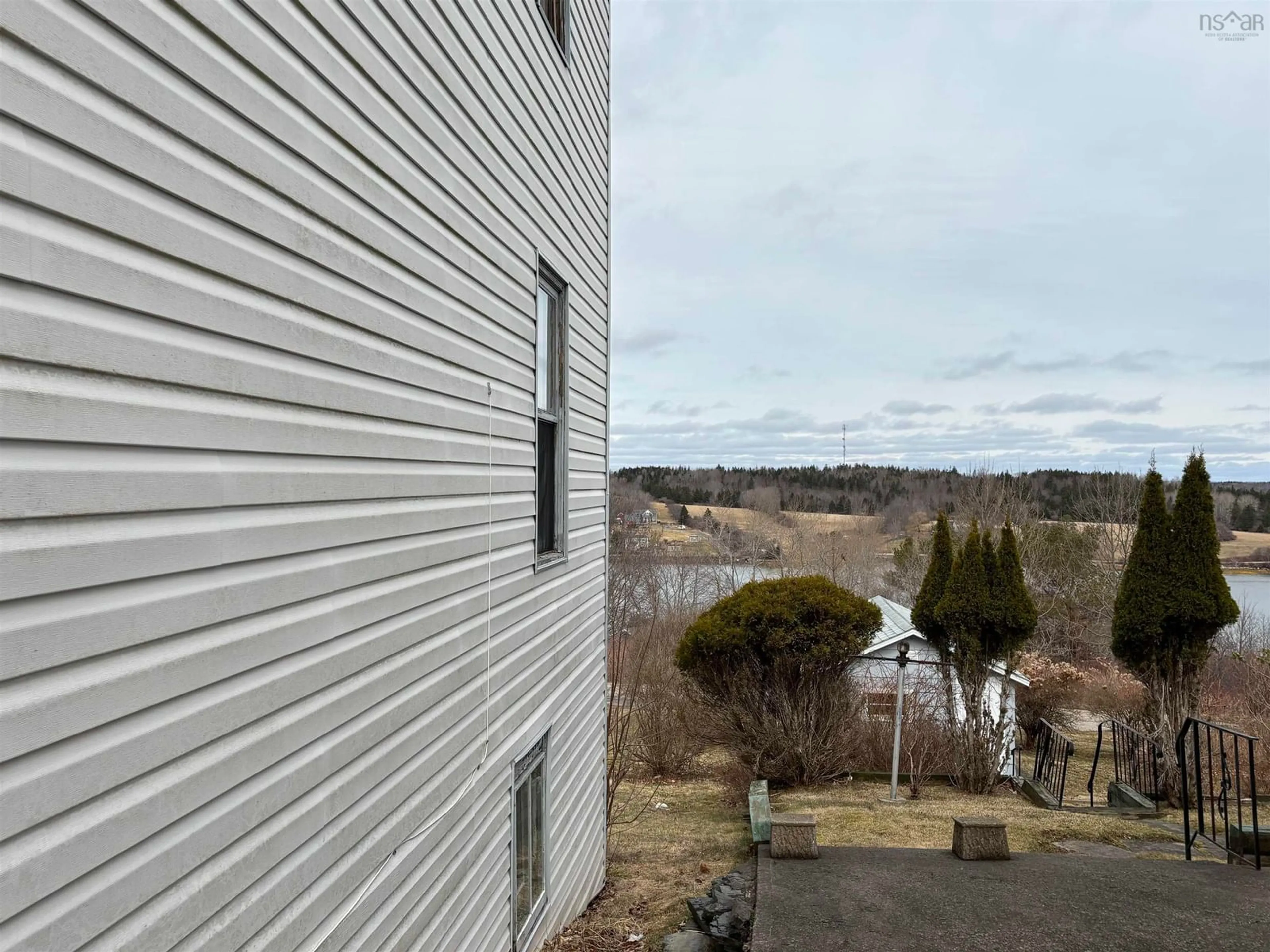 A pic from outside/outdoor area/front of a property/back of a property/a pic from drone, water/lake/river/ocean view for 195 Lawrence St, Lunenburg Nova Scotia B0J 2C0