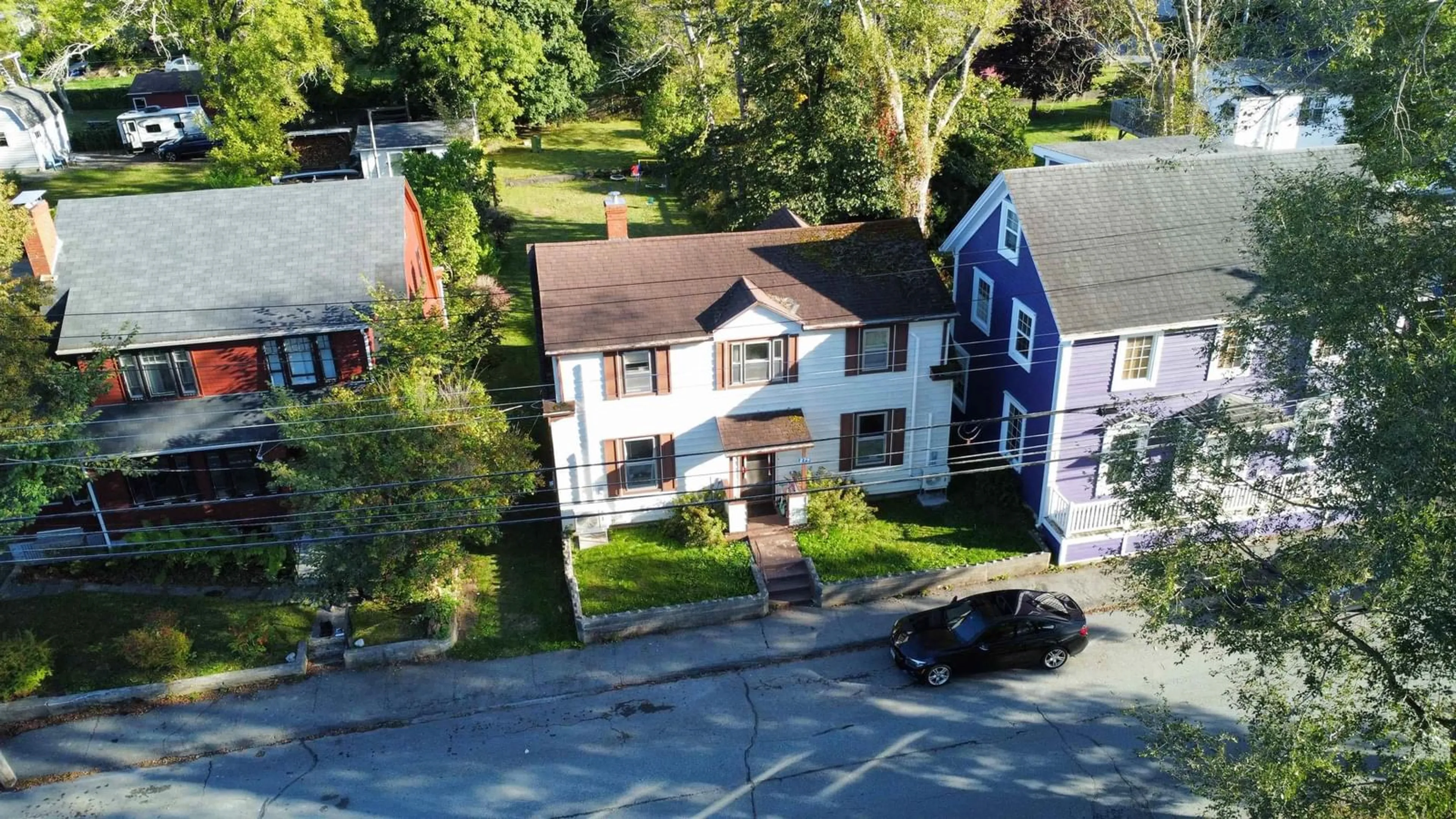 A pic from outside/outdoor area/front of a property/back of a property/a pic from drone, street for 279 Church St, Liverpool Nova Scotia B0T 1K0