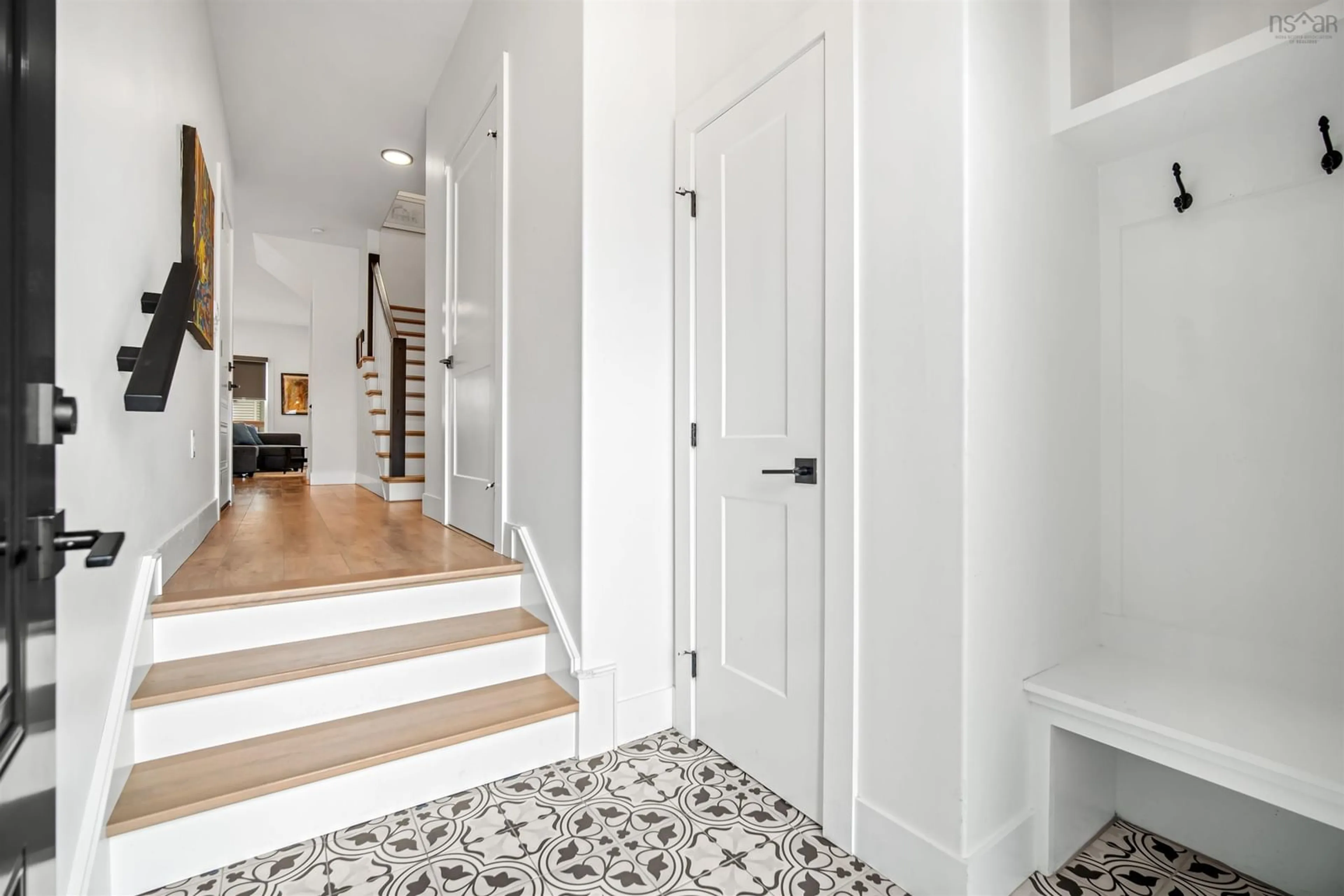 Indoor entryway for 597 Cowie Hill Rd, Halifax Nova Scotia B3N 0E1