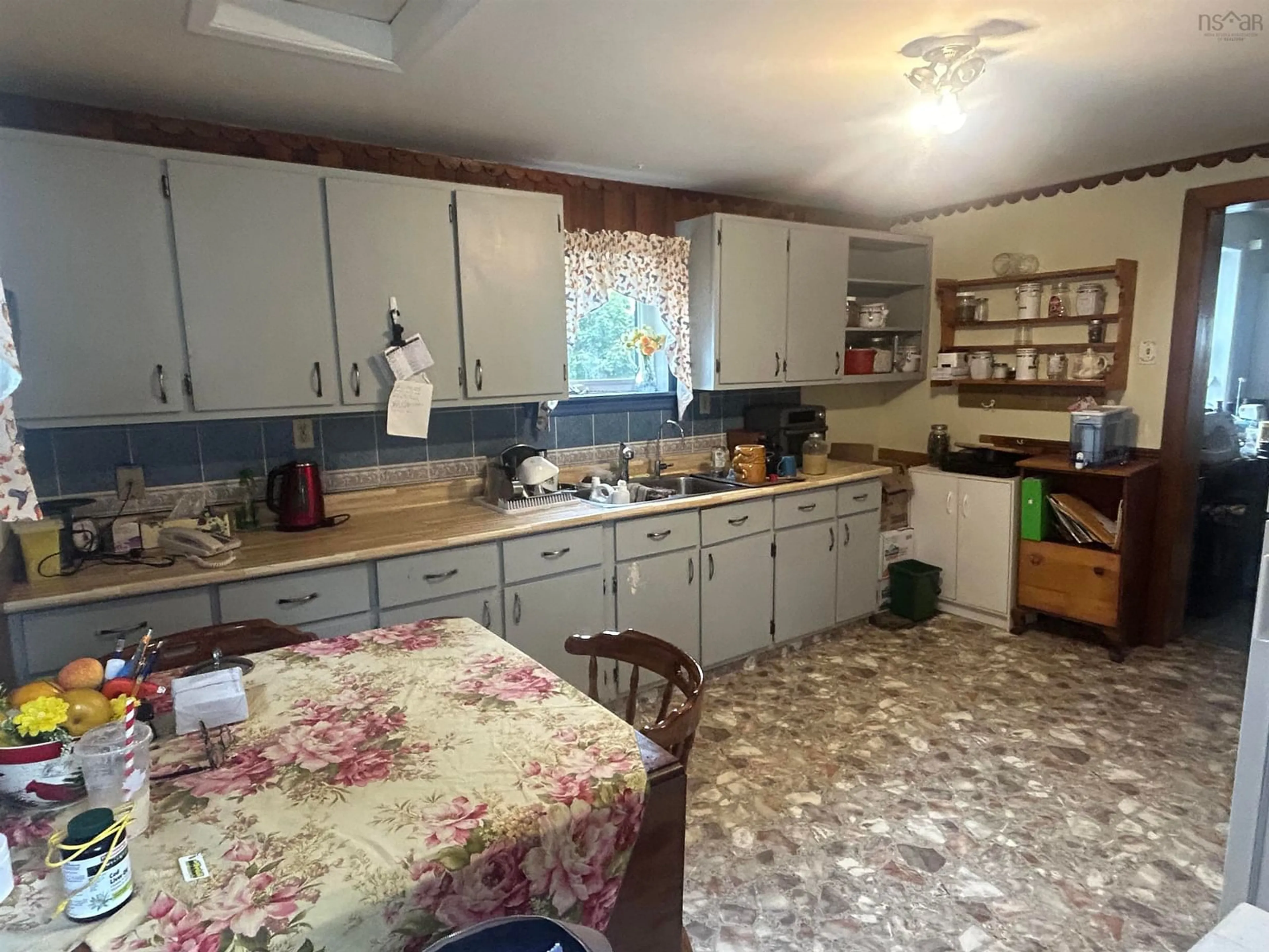 Standard kitchen, unknown for 78 High St, Trenton Nova Scotia B0K 1X1