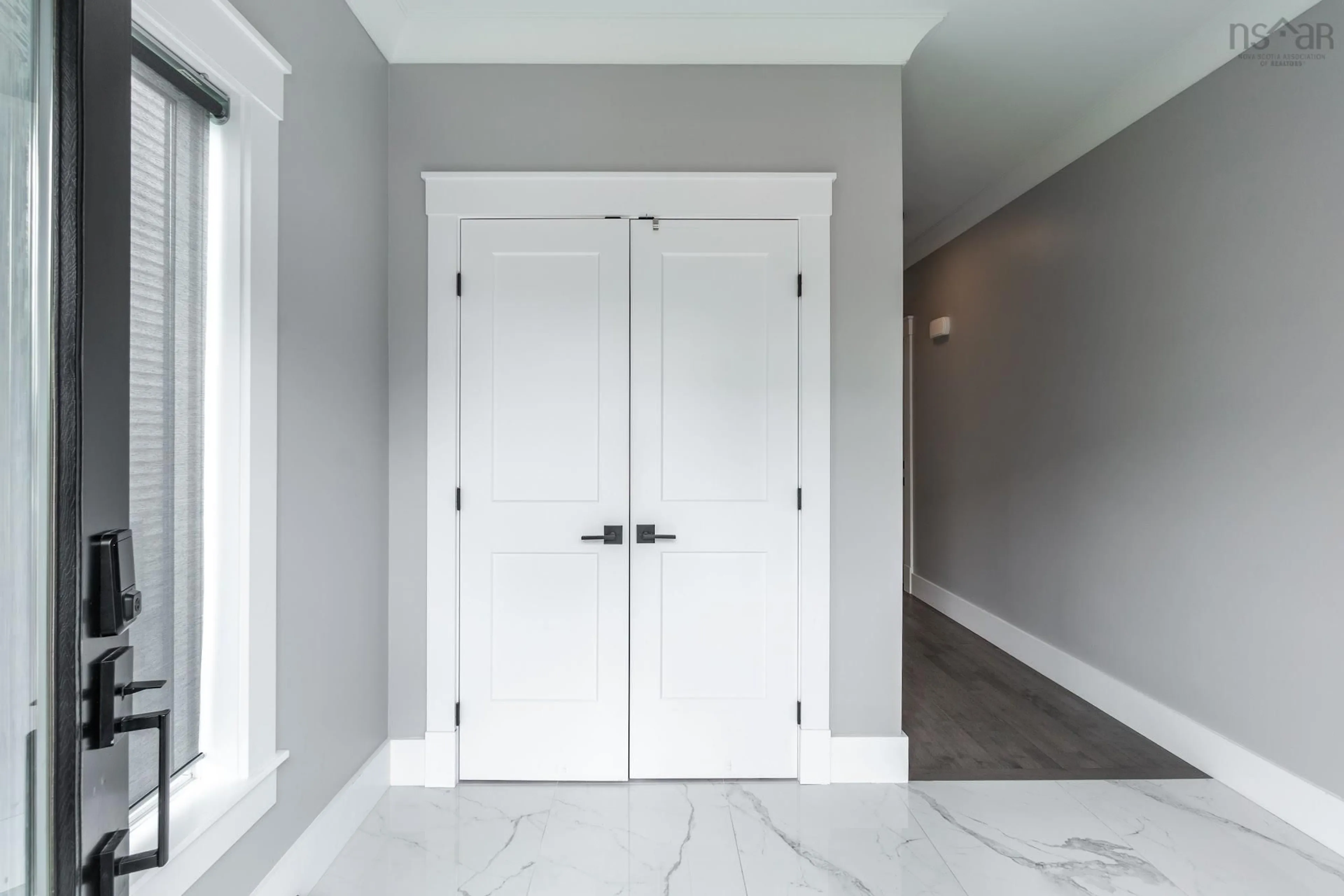 Indoor entryway for 47 Darjeeling Dr, Halifax Nova Scotia B3P 0J9