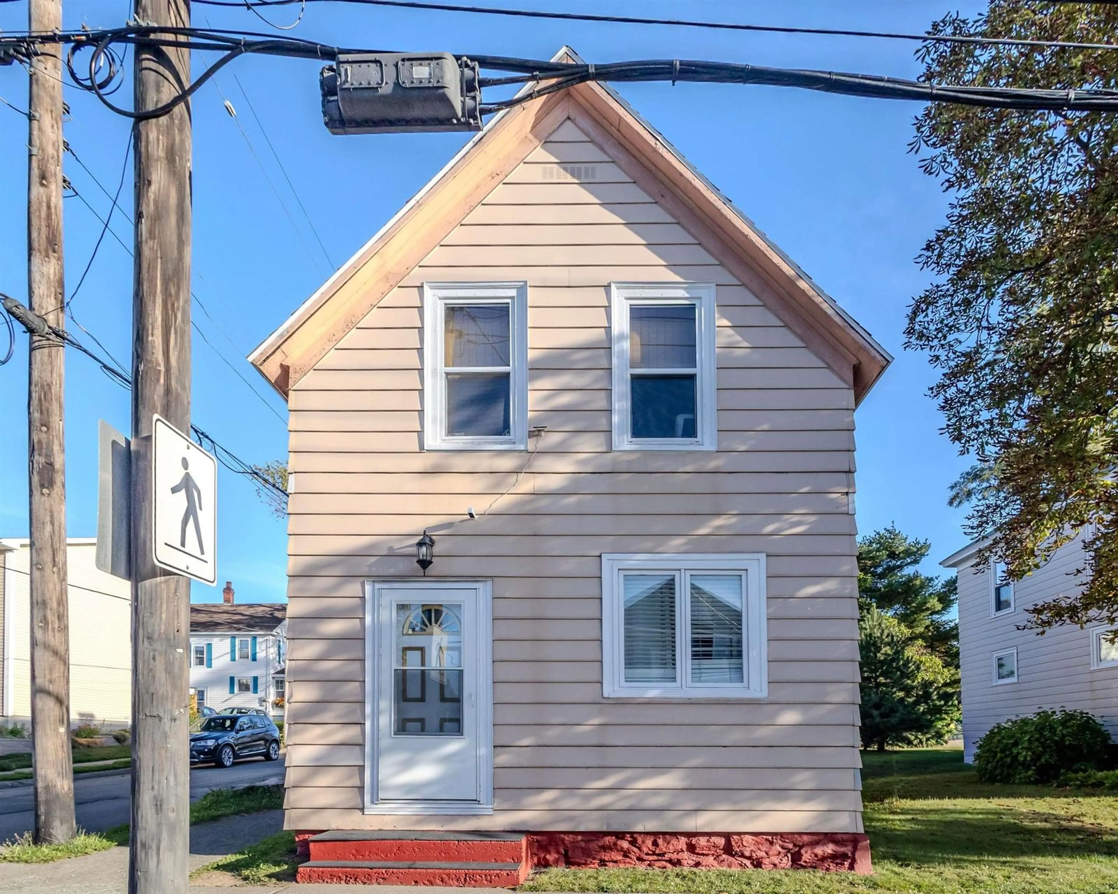 Home with vinyl exterior material, street for 424 Bentinck St, Sydney Nova Scotia B1S 2Y7