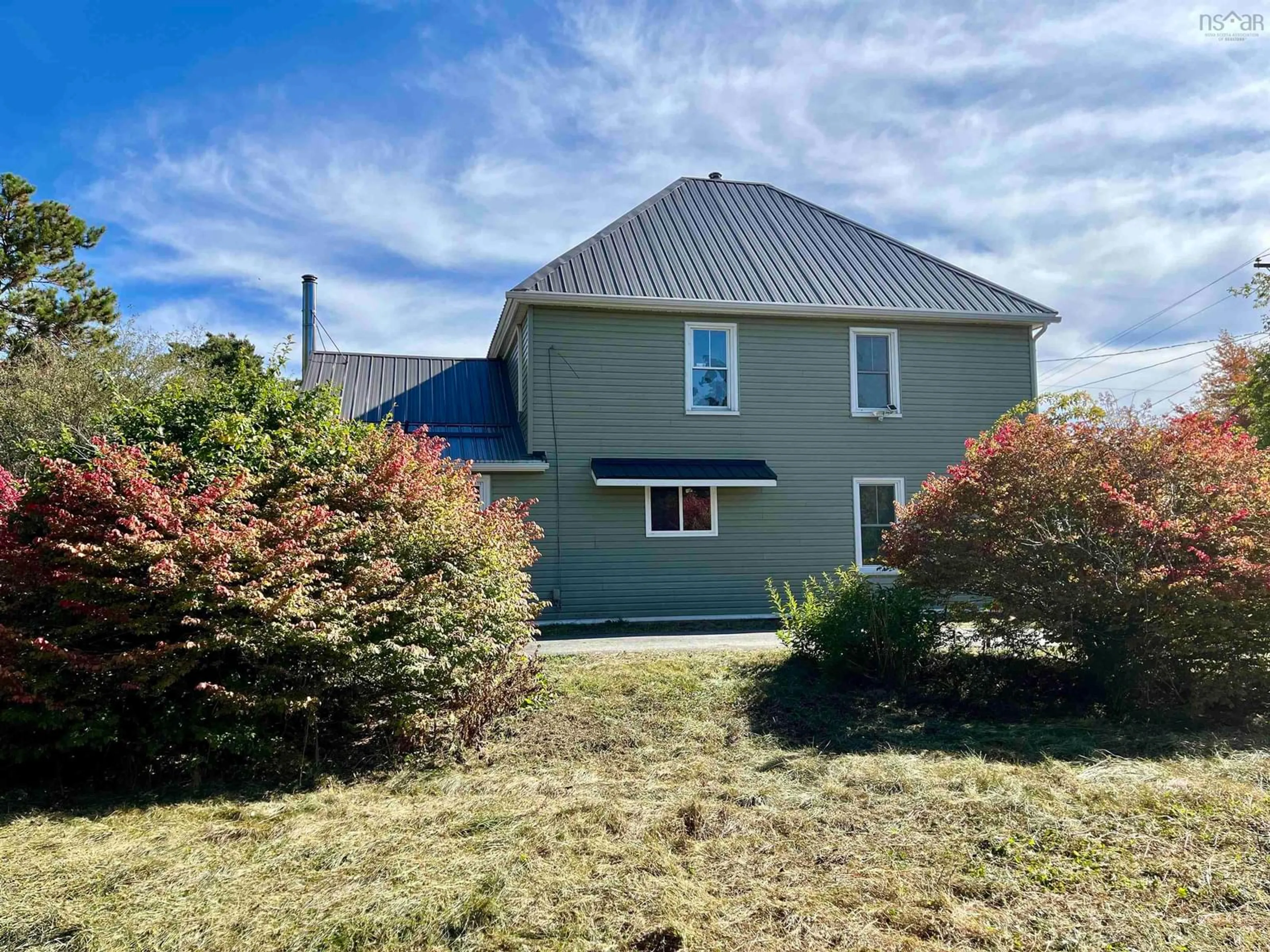A pic from outside/outdoor area/front of a property/back of a property/a pic from drone, unknown for 9744 Highway 8, Caledonia Nova Scotia B0T 1B0