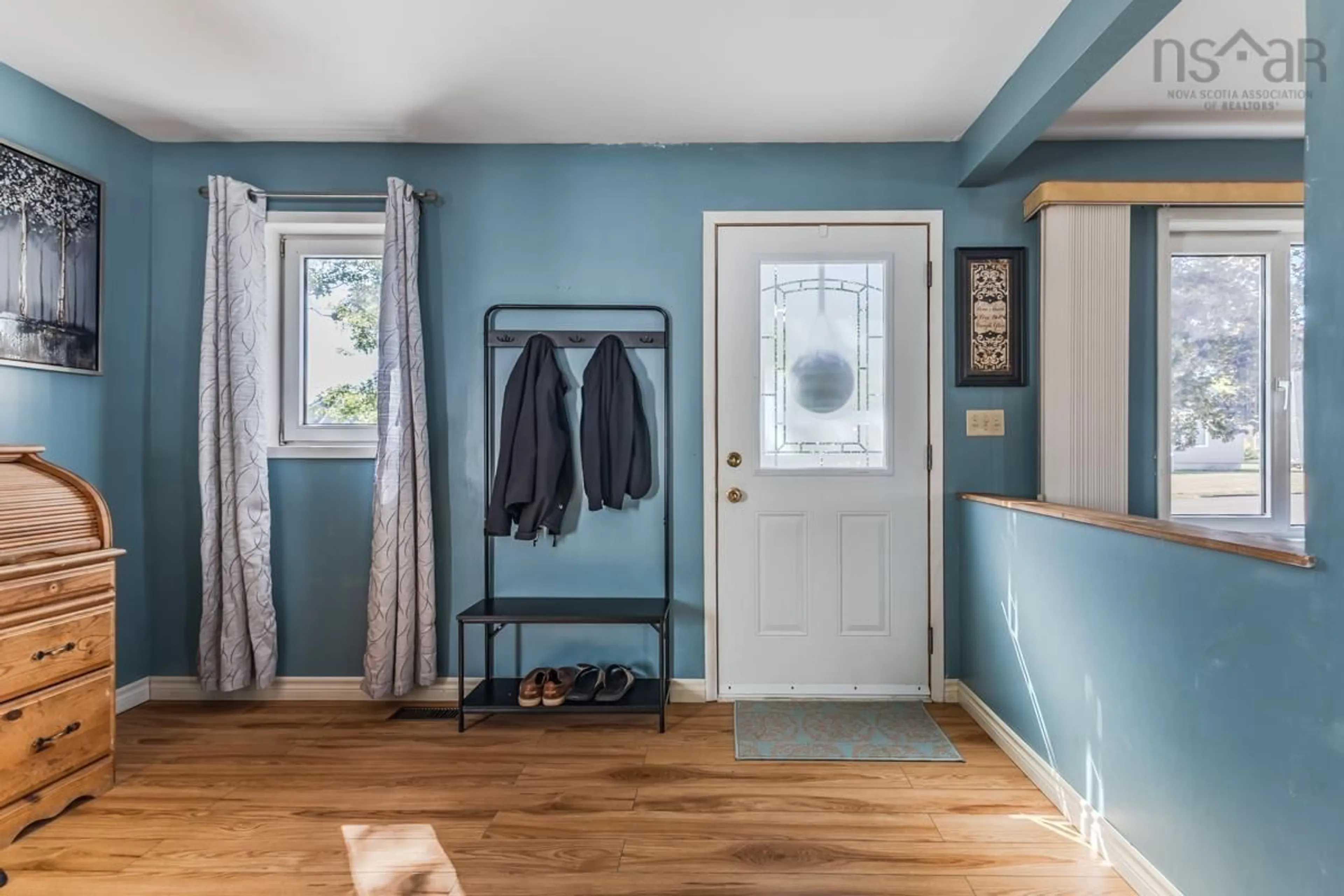 Indoor entryway for 16 Allison Ave, Amherst Nova Scotia B4H 3V4