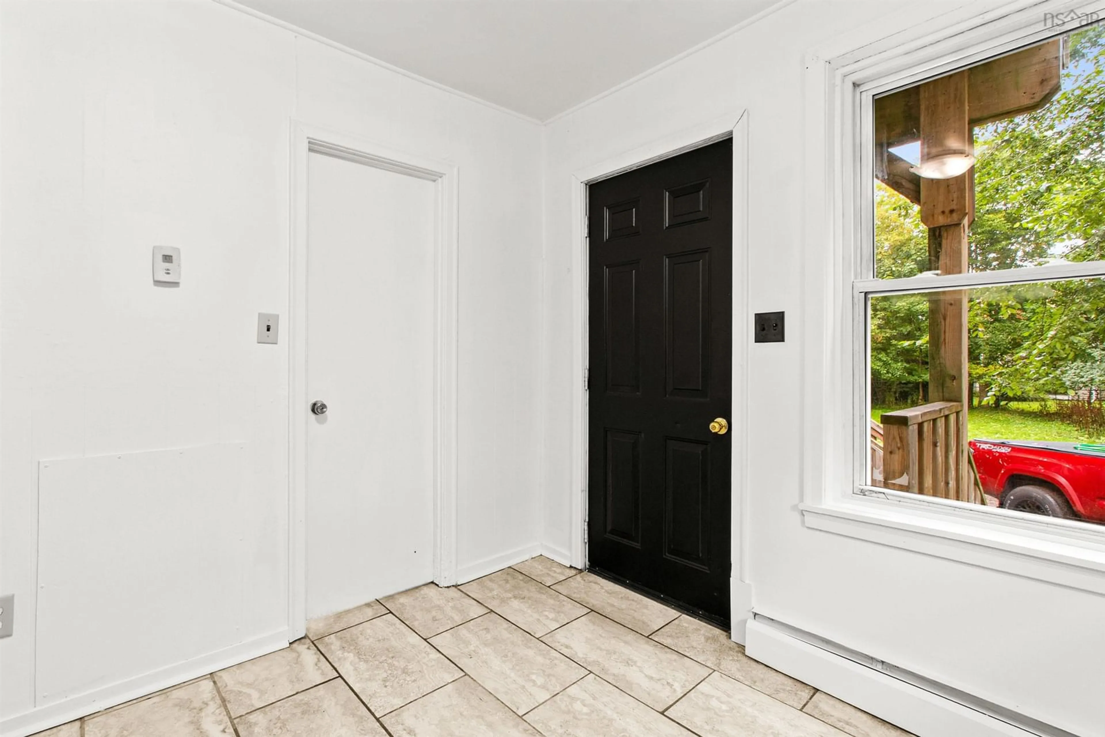 Indoor entryway for 87 Park St, Truro Nova Scotia B2N 3J5