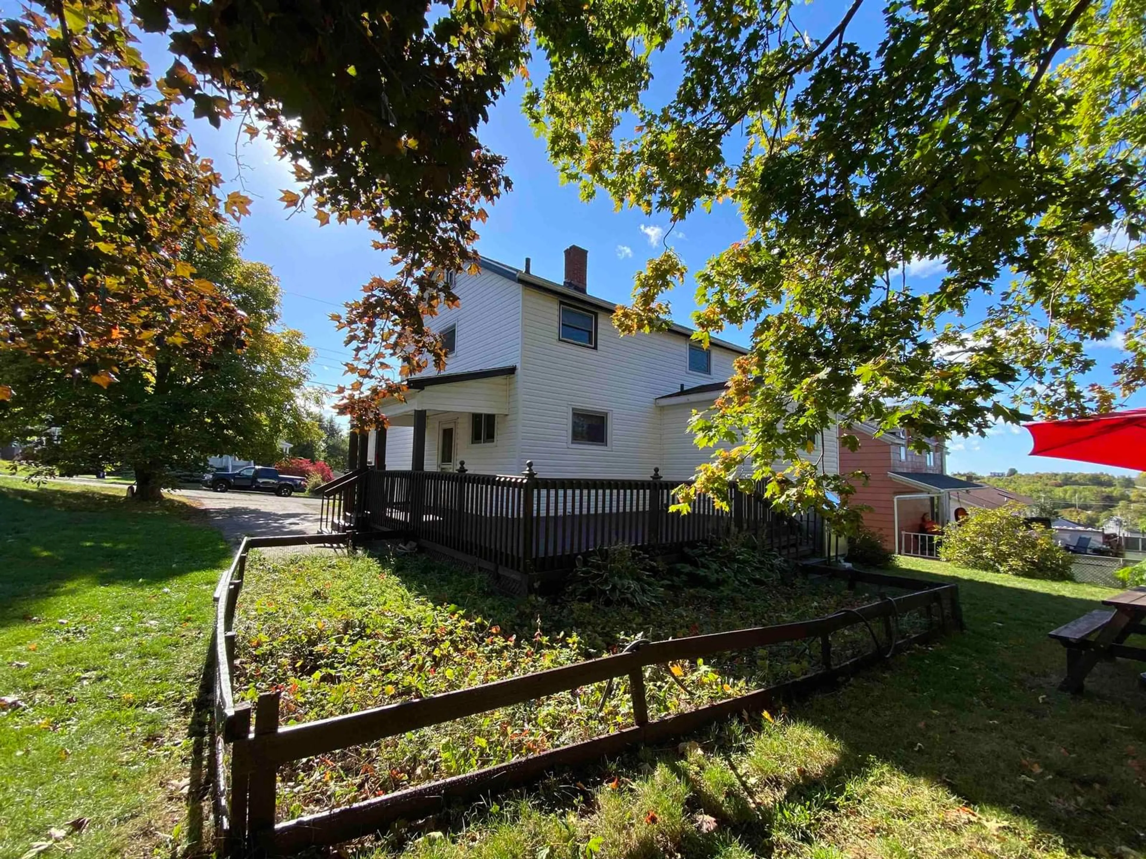 A pic from outside/outdoor area/front of a property/back of a property/a pic from drone, street for 13 View St, Sydney Mines Nova Scotia B1V 1G9