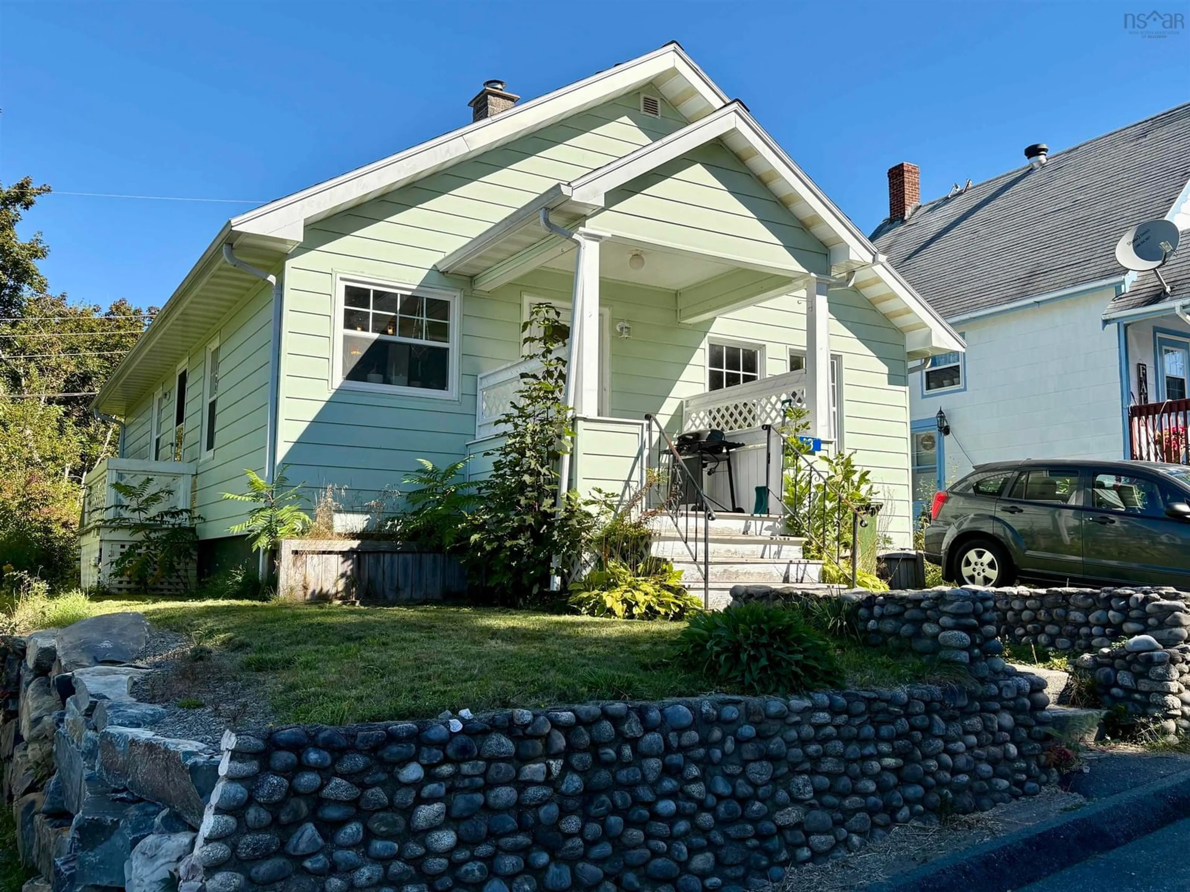 Home with vinyl exterior material, street for 13 Markland Ave, Brooklyn Nova Scotia B0J 1H0