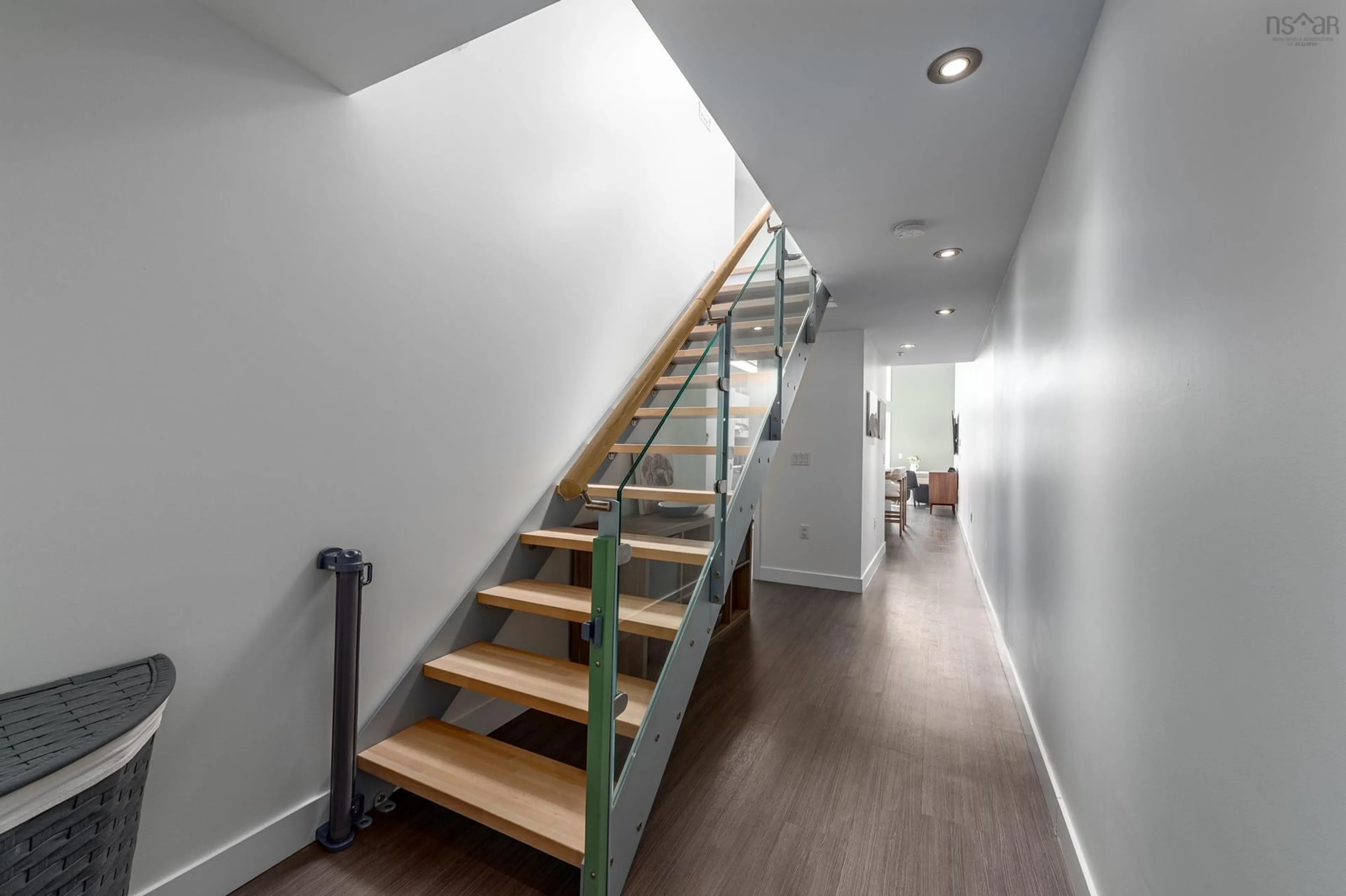 Stairs for 5662 Roberts St #313, Halifax Nova Scotia B3K 0E3