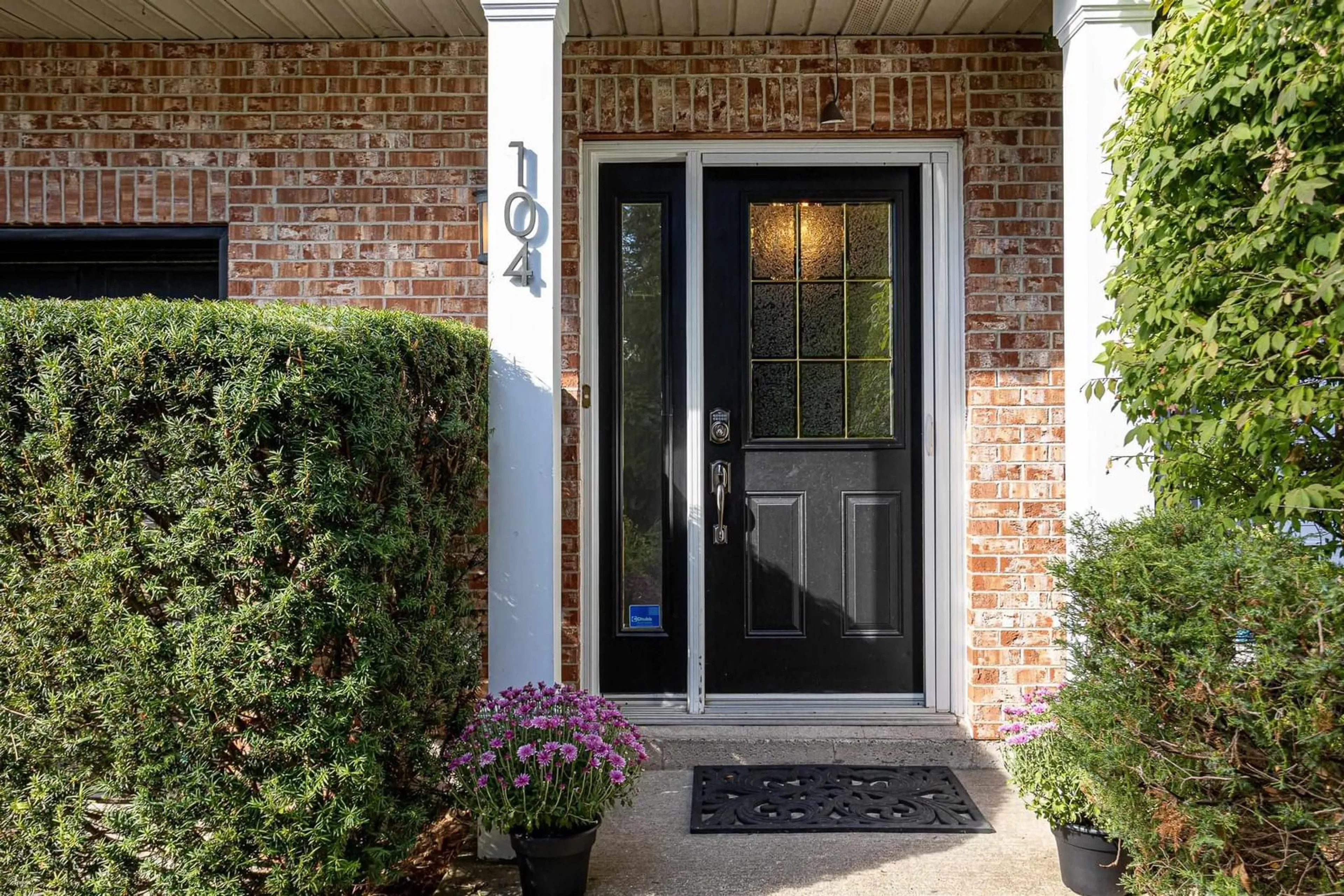 Indoor entryway for 104 Anchor Dr, Halifax Nova Scotia B3N 3E1
