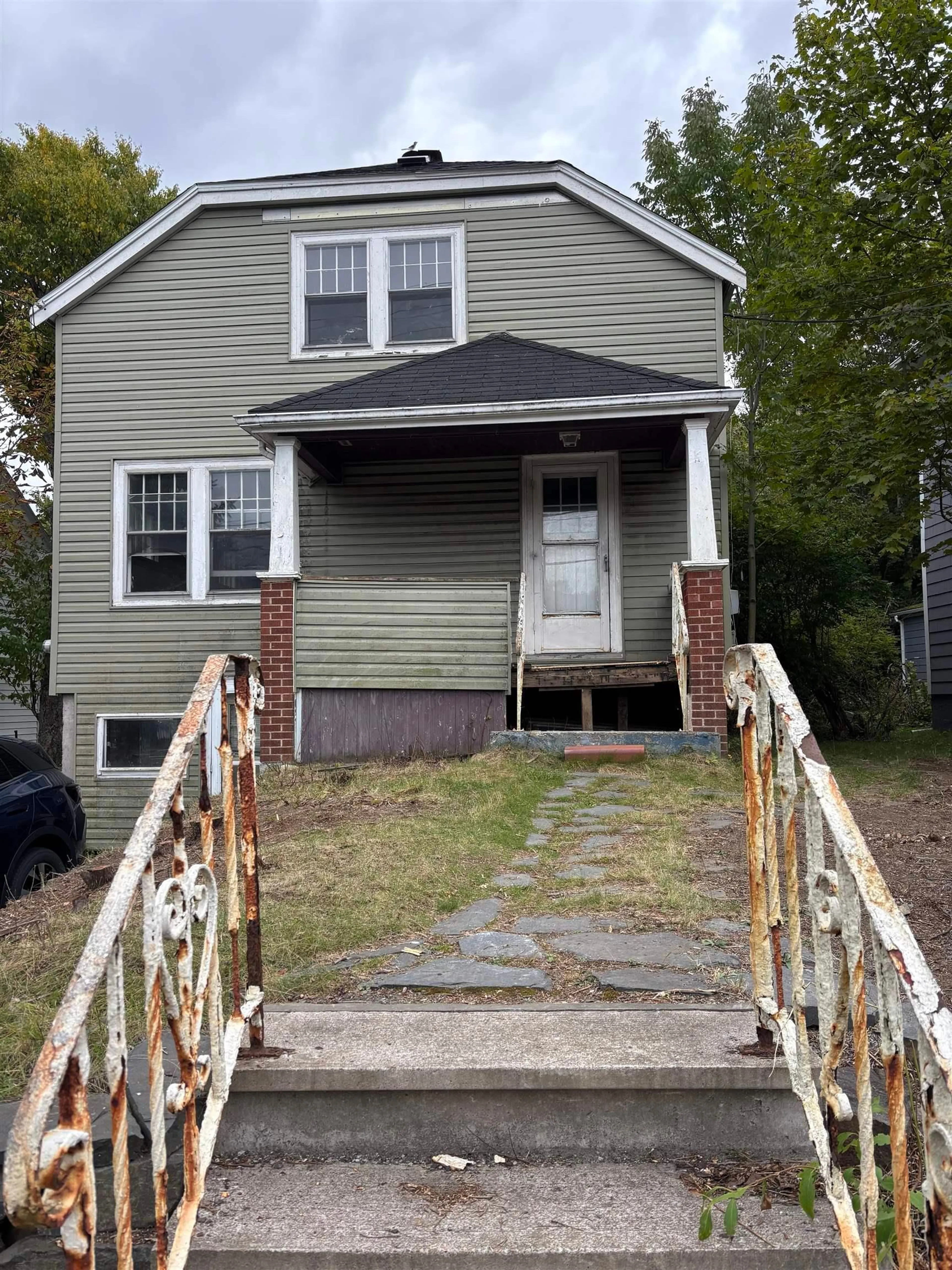 Unknown for 534 St. Margaret's Bay Rd, Halifax Nova Scotia B3N 1K5