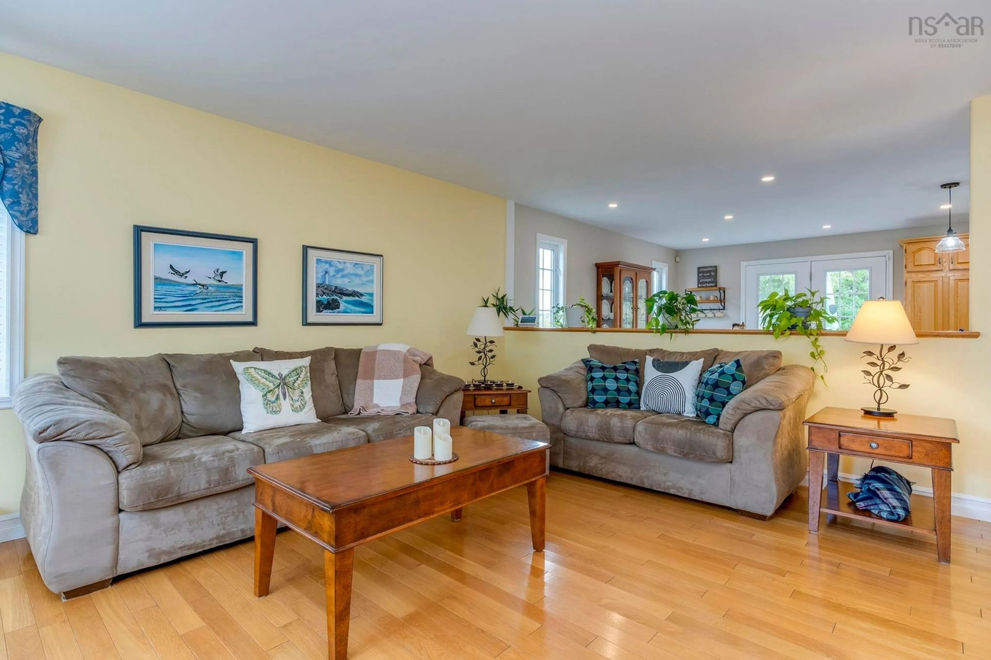 Living room with furniture, wood/laminate floor for 10 Tenon Dr, Lower Sackville Nova Scotia B4E 3J5