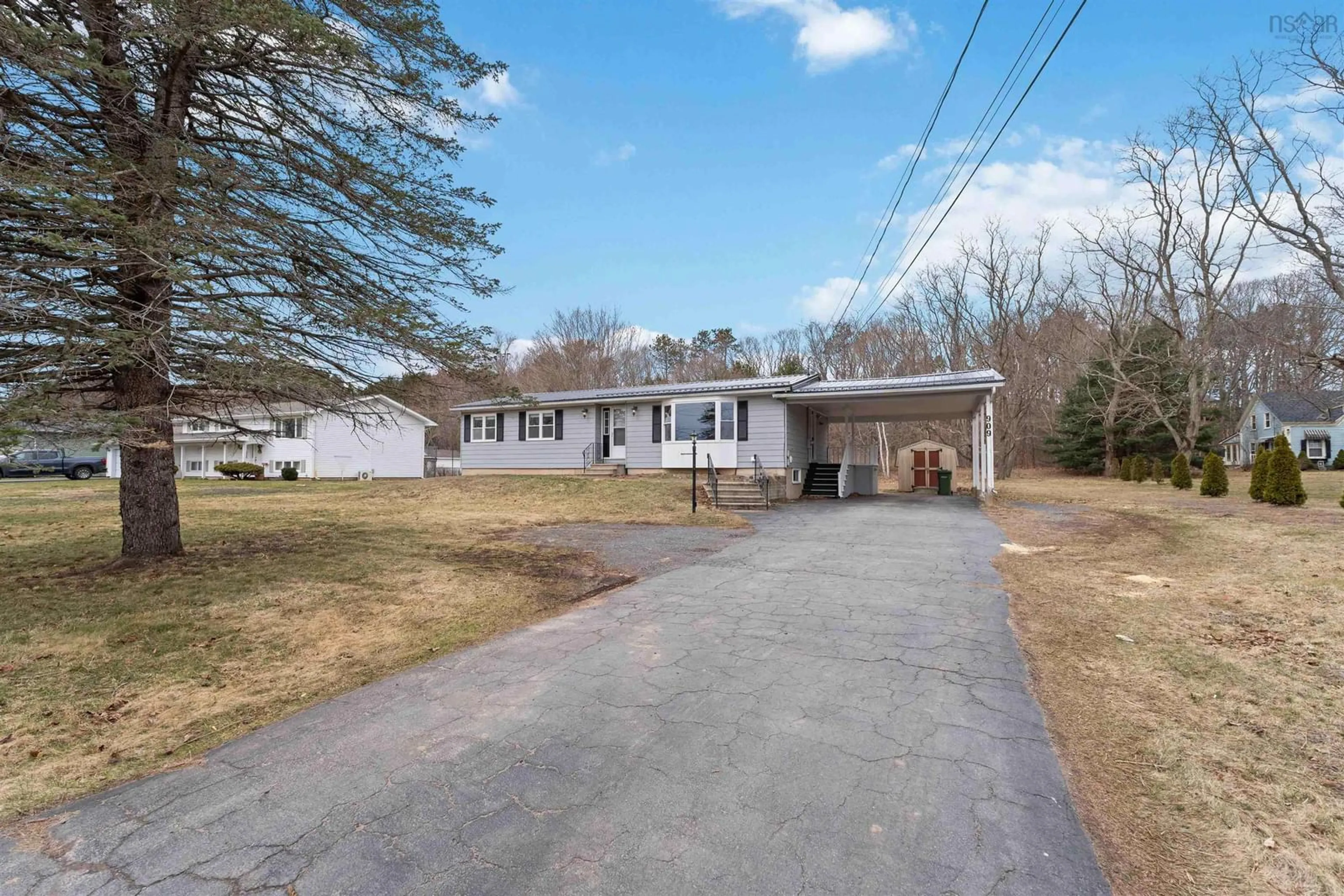 A pic from outside/outdoor area/front of a property/back of a property/a pic from drone, street for 909 Main St, Kingston Nova Scotia B0P 1R0