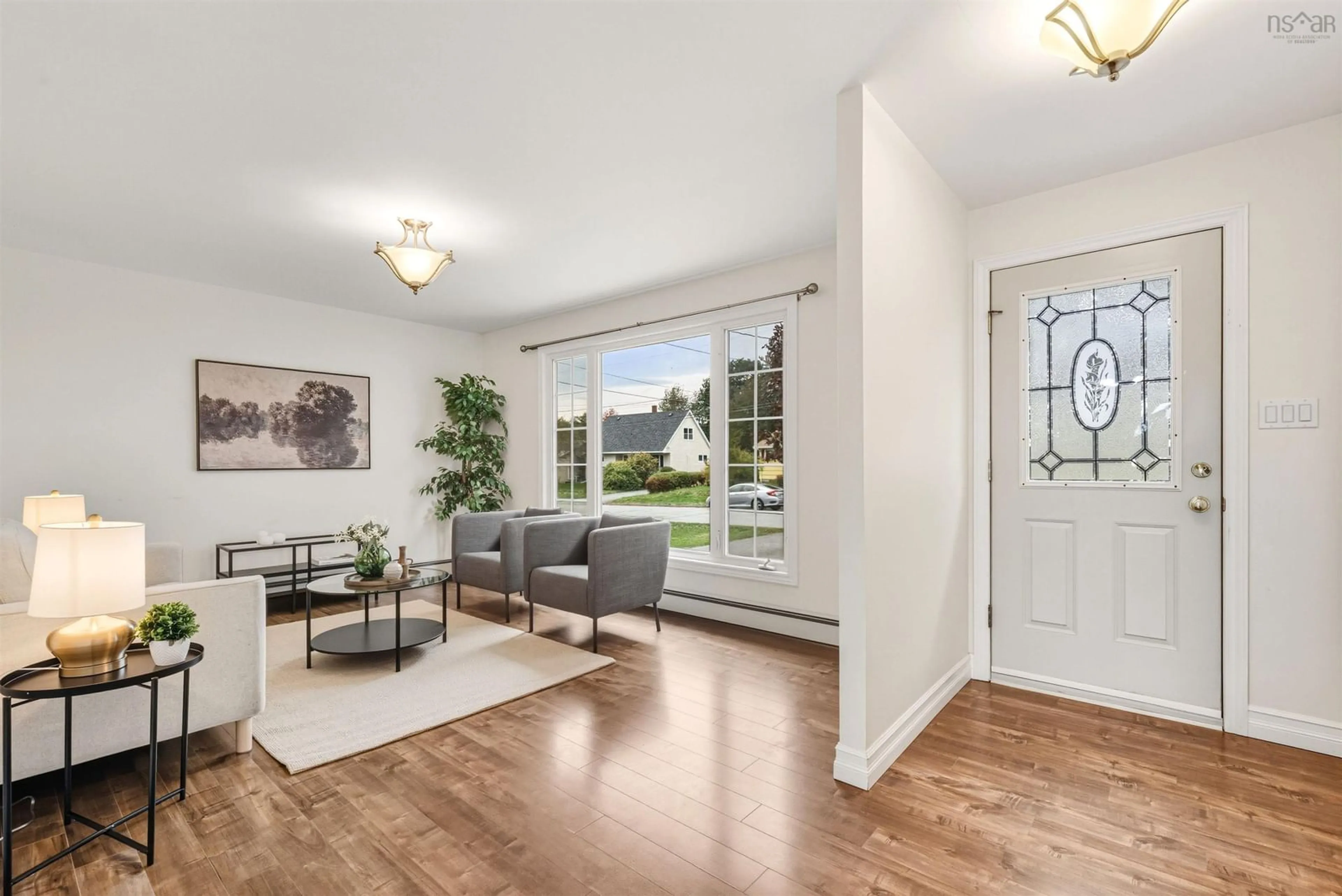Indoor entryway for 9 Laurie Dr, Lower Sackville Nova Scotia B4E 1G1