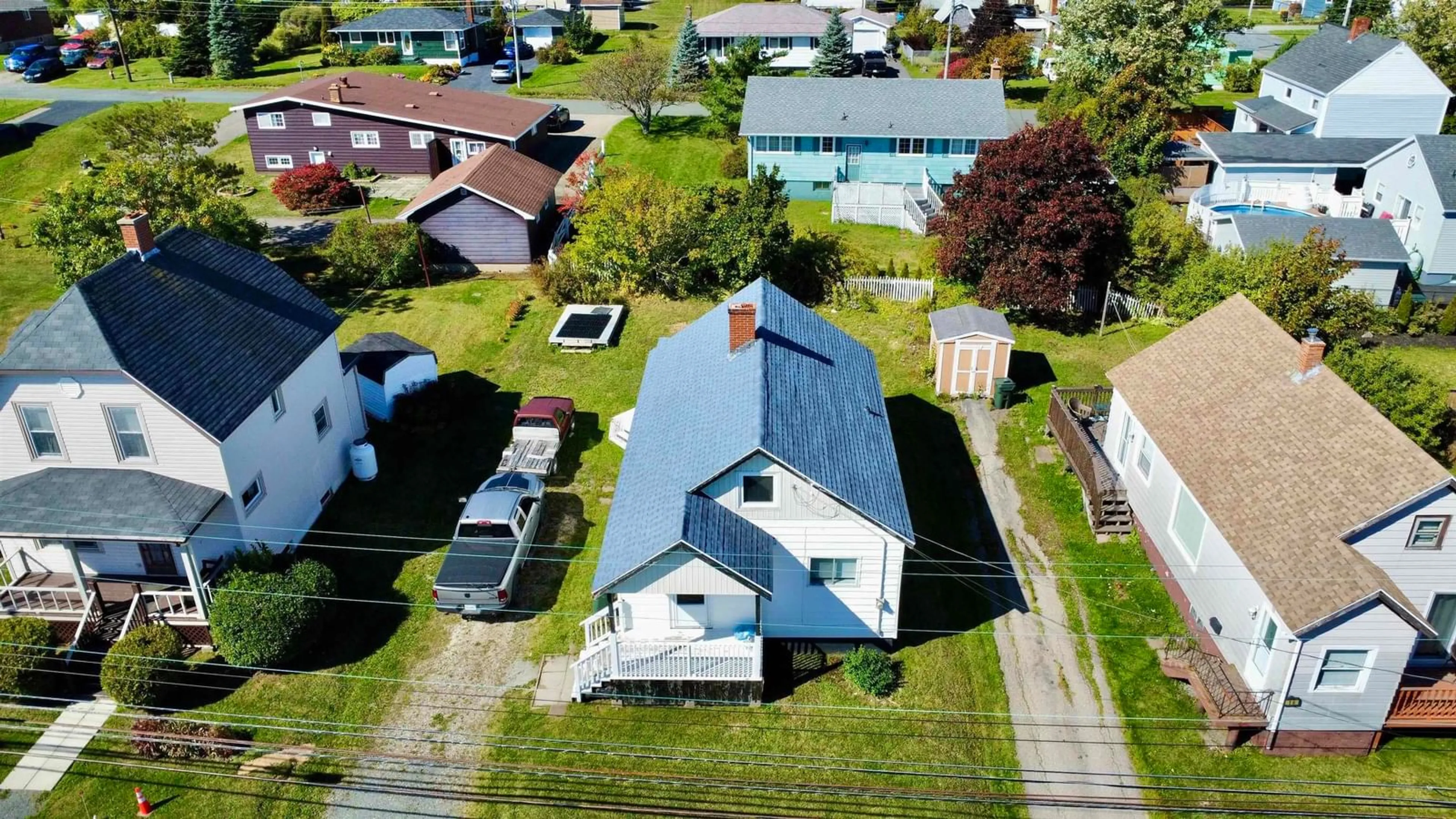 A pic from outside/outdoor area/front of a property/back of a property/a pic from drone, building for 18 Highland St, Glace Bay Nova Scotia B1A 2T5