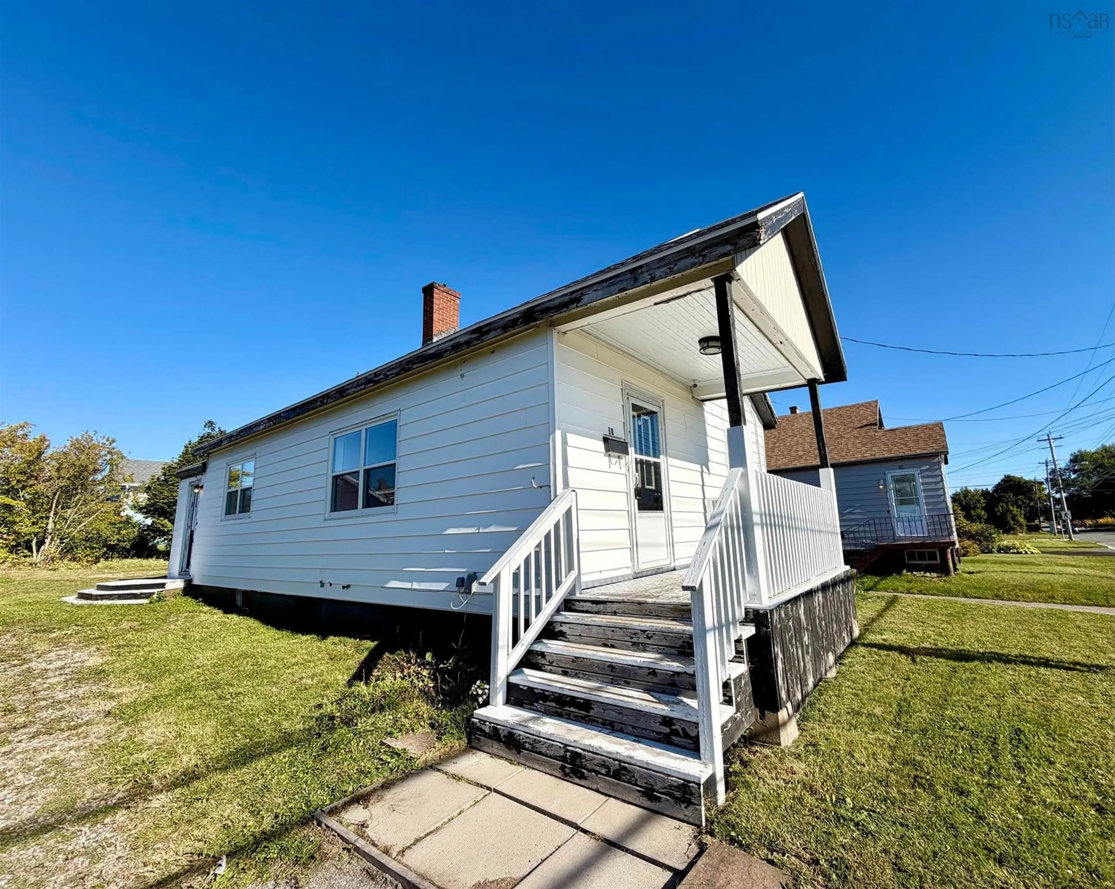 Home with vinyl exterior material, building for 18 Highland St, Glace Bay Nova Scotia B1A 2T5