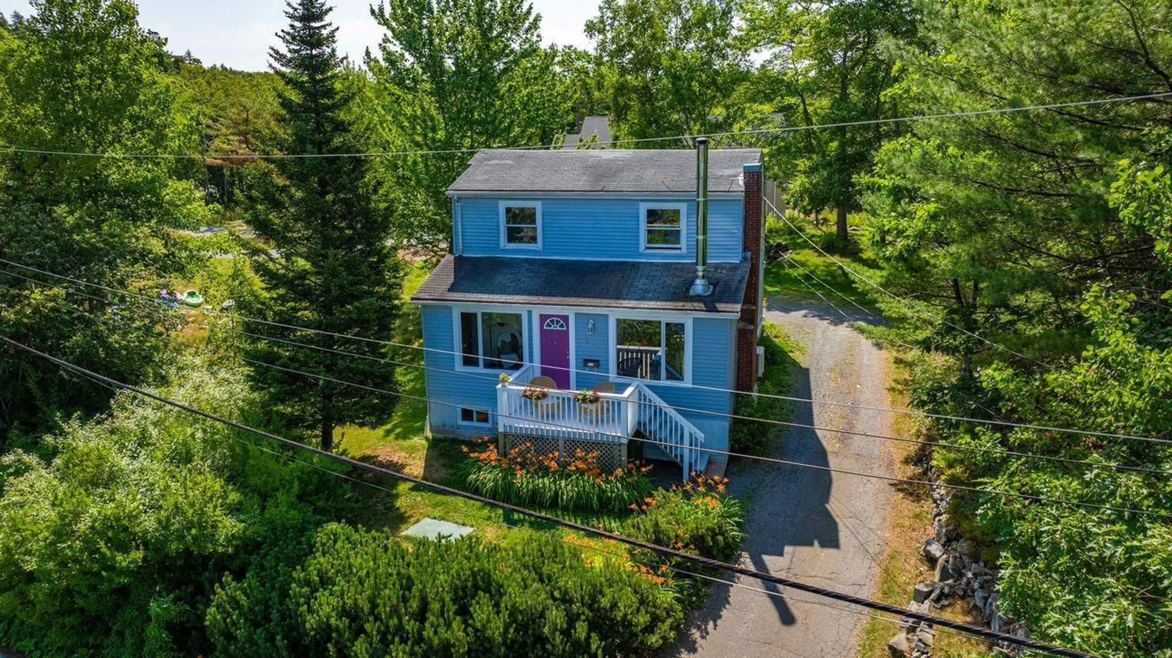 A pic from outside/outdoor area/front of a property/back of a property/a pic from drone, street for 14 Hamshaw Dr, Halifax Nova Scotia B3M 2G8
