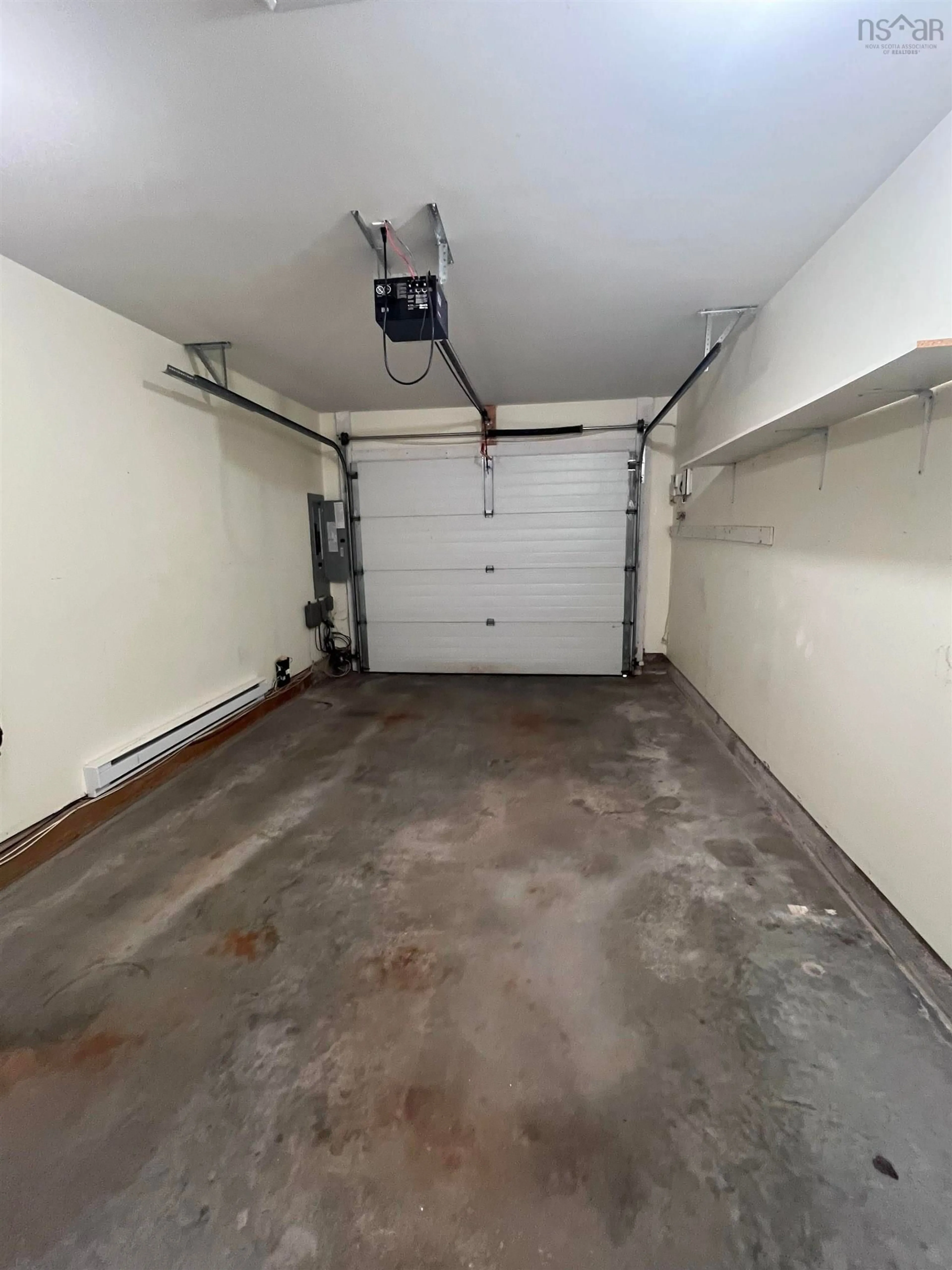 Indoor garage for 29 Kimbrough Crt, Greenwich Nova Scotia B4P 2R2