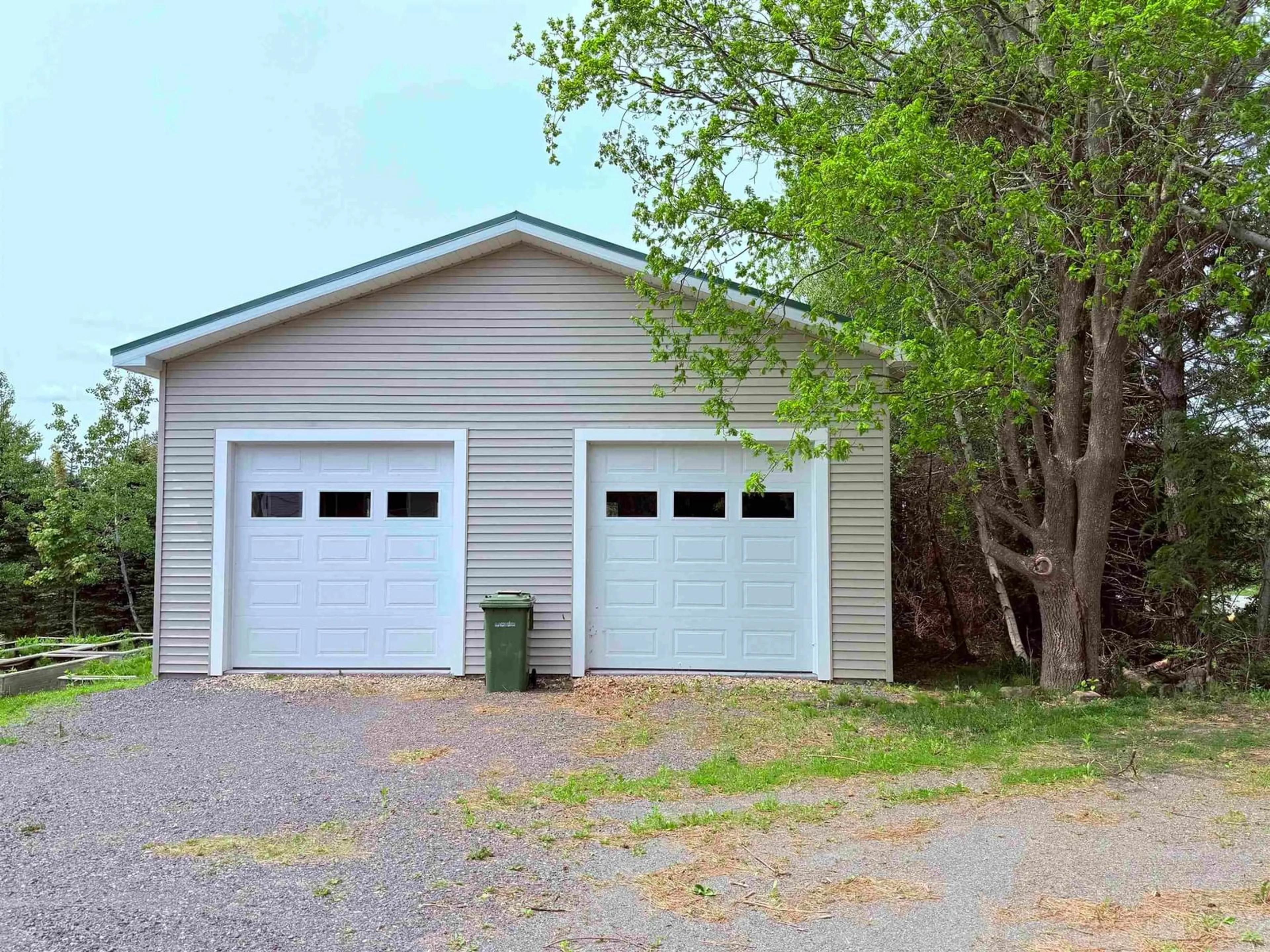 Indoor garage for 2594 376 Hwy, Lyons Brook Nova Scotia B0K 1H0