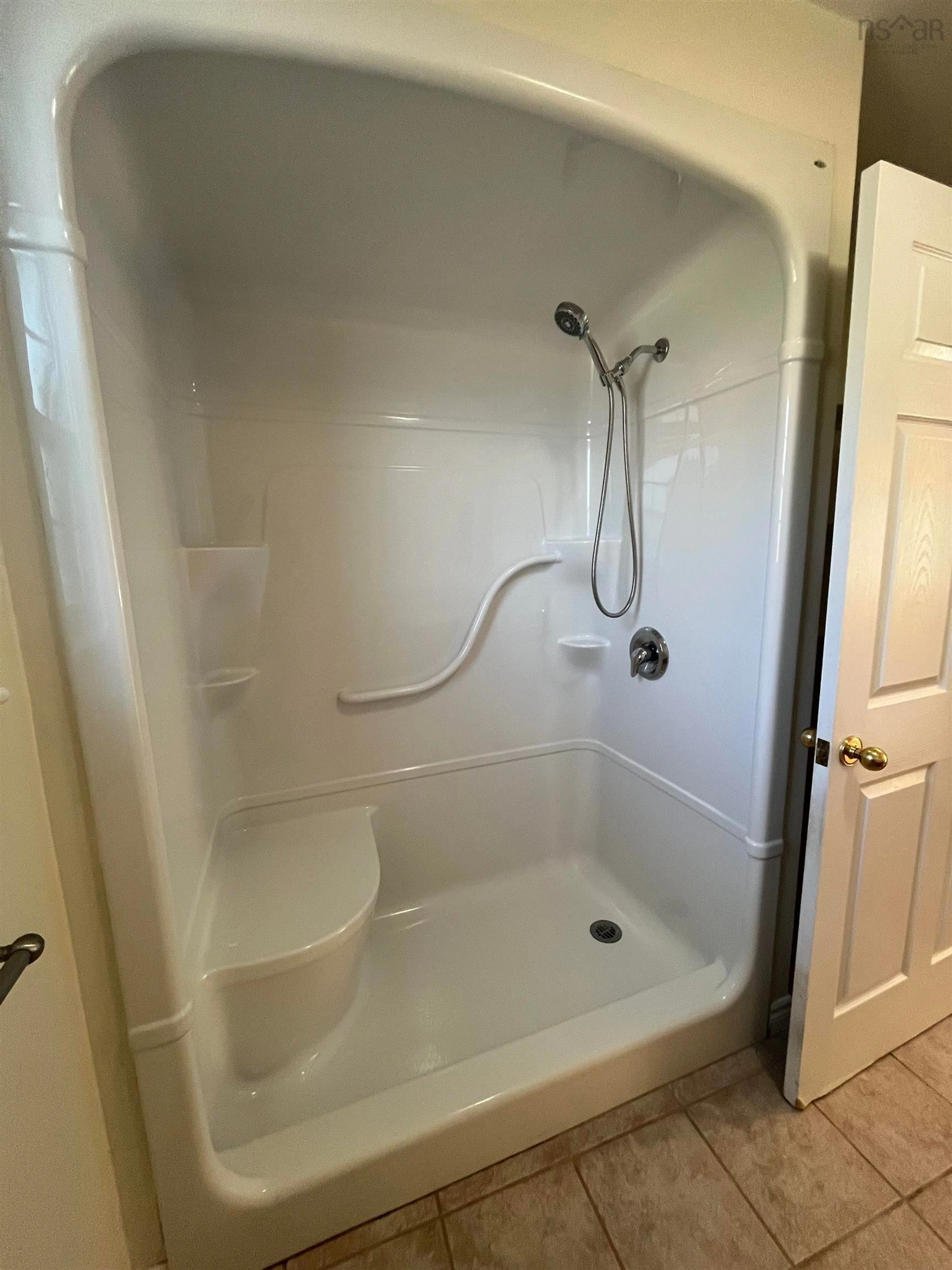 Standard bathroom, ceramic/tile floor for 41 Kimbrough Crt, Greenwich Nova Scotia B4P 2R2