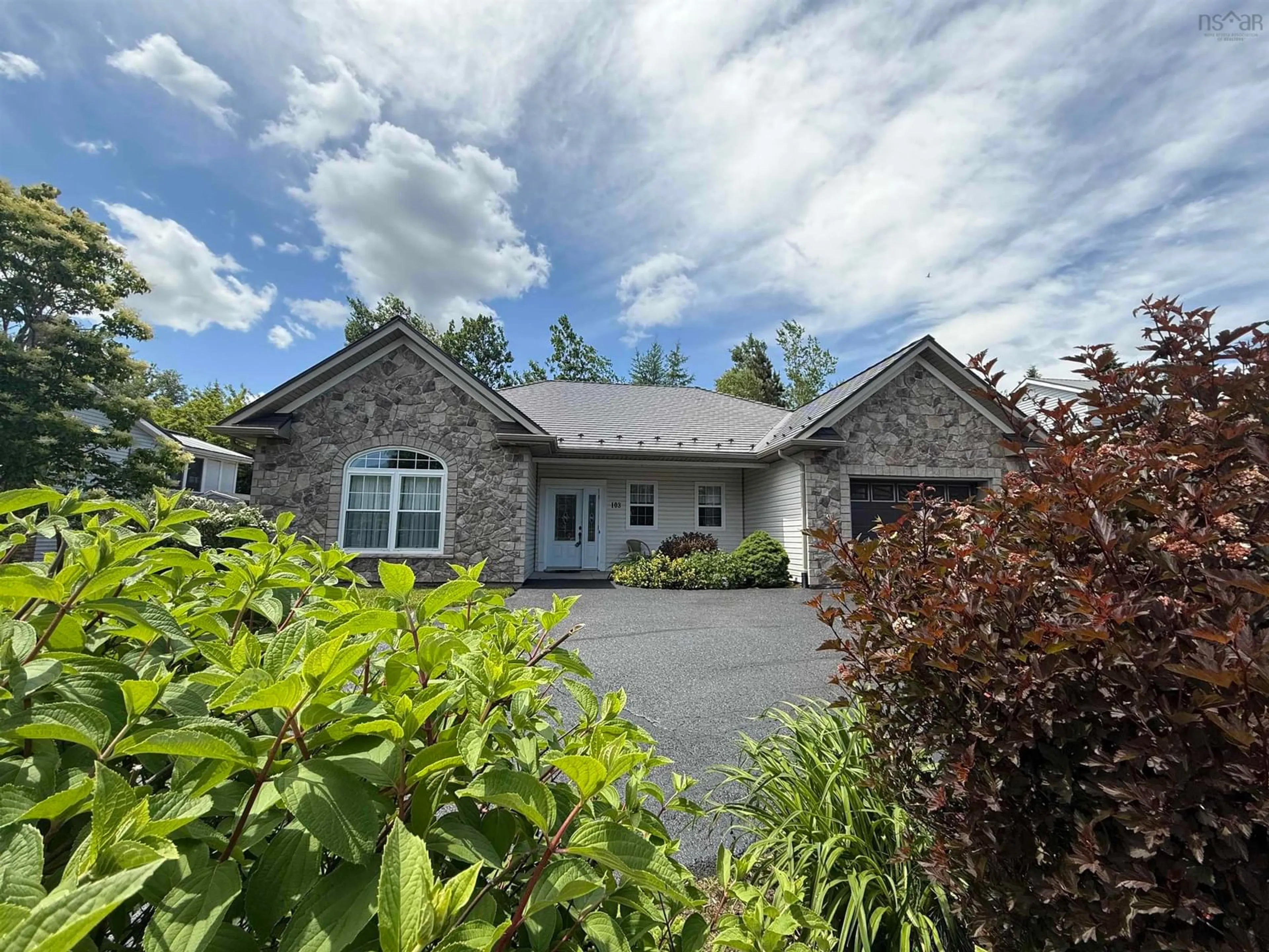 Unknown for 103 Oakwood Dr, Truro Heights Nova Scotia B6L 1N3