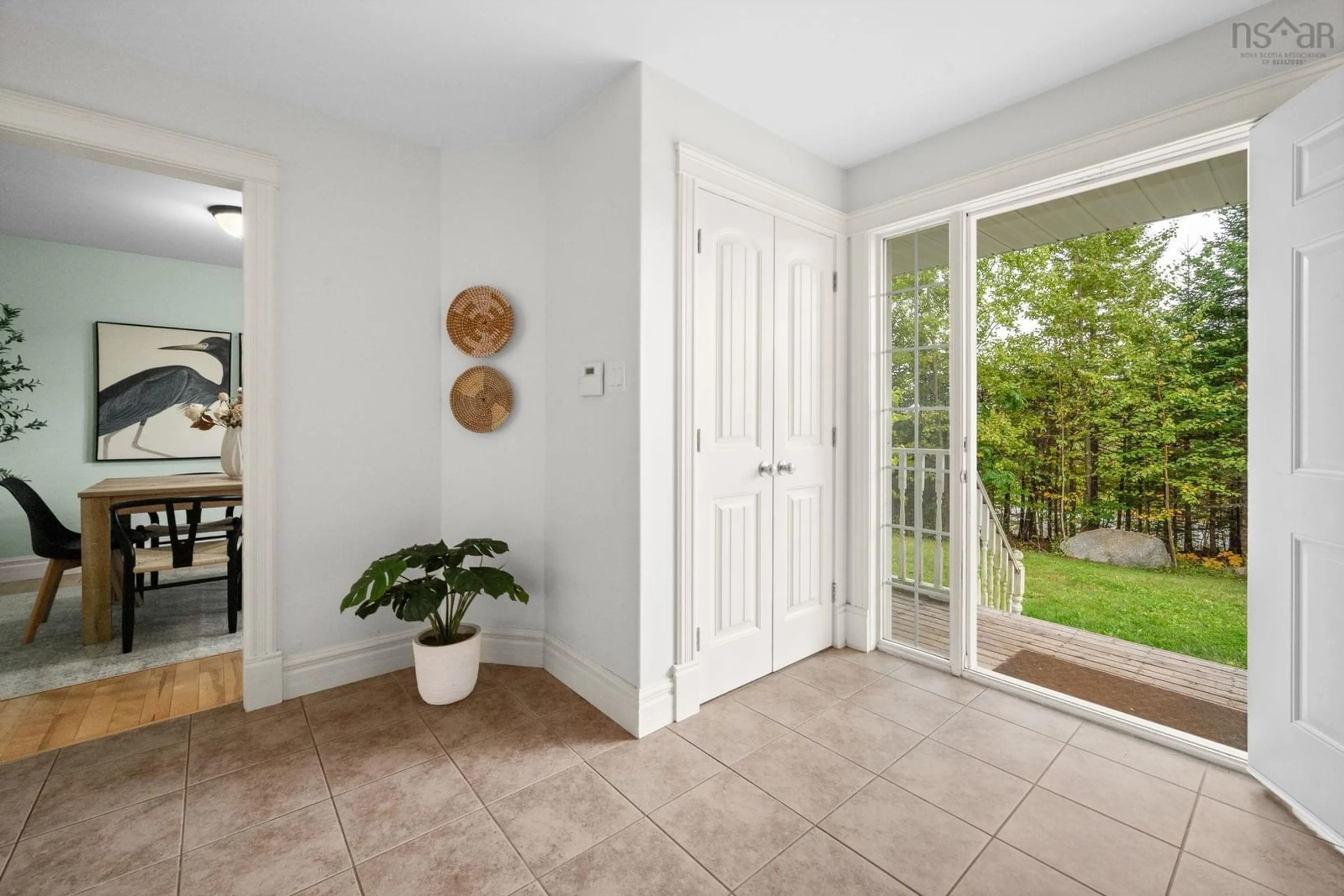 Indoor entryway for 208 Granite Cove Dr, Hubley Nova Scotia B3Z 4N9