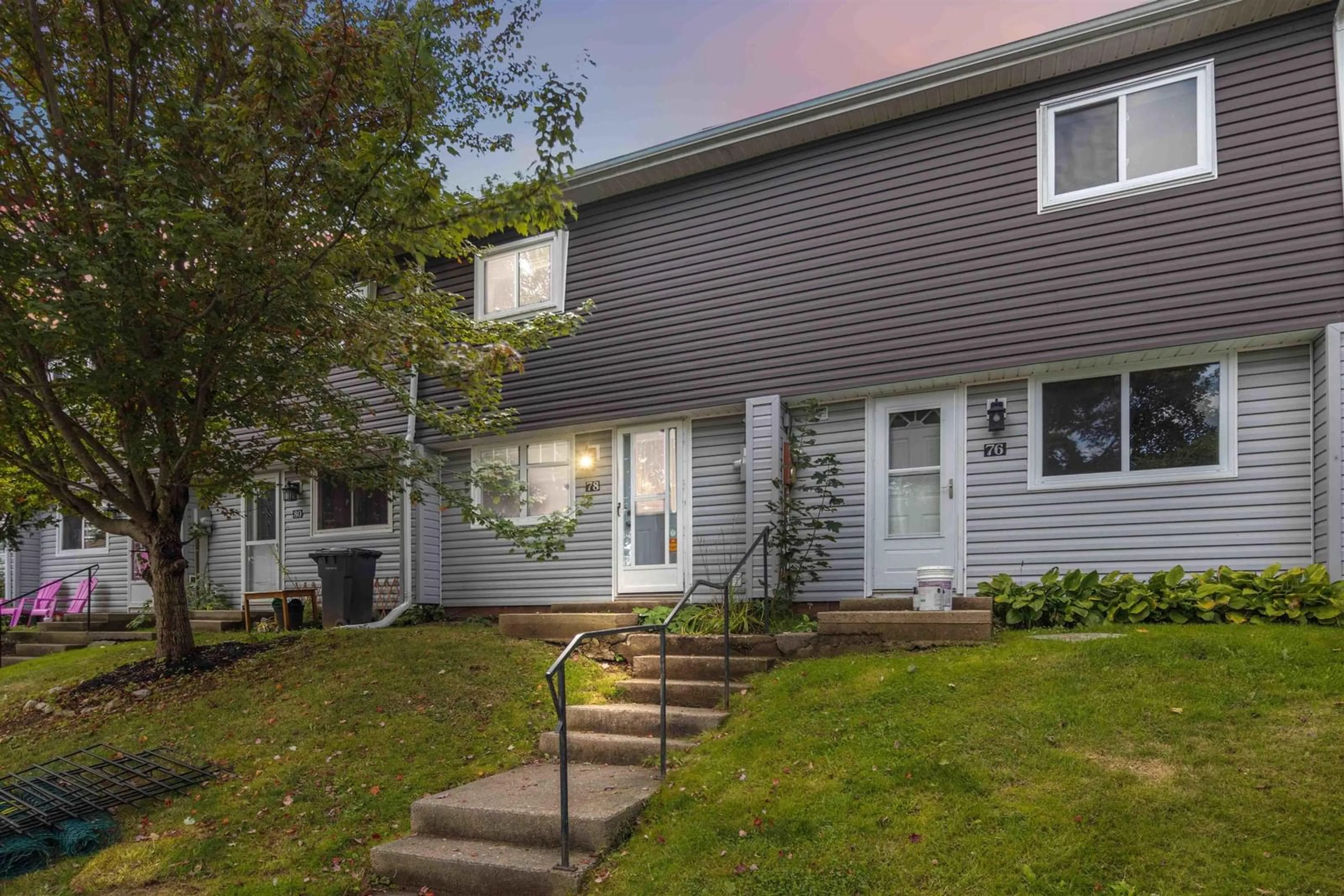 Home with vinyl exterior material, street for 78 Cavendish Road, Halifax Nova Scotia B3P 2J7