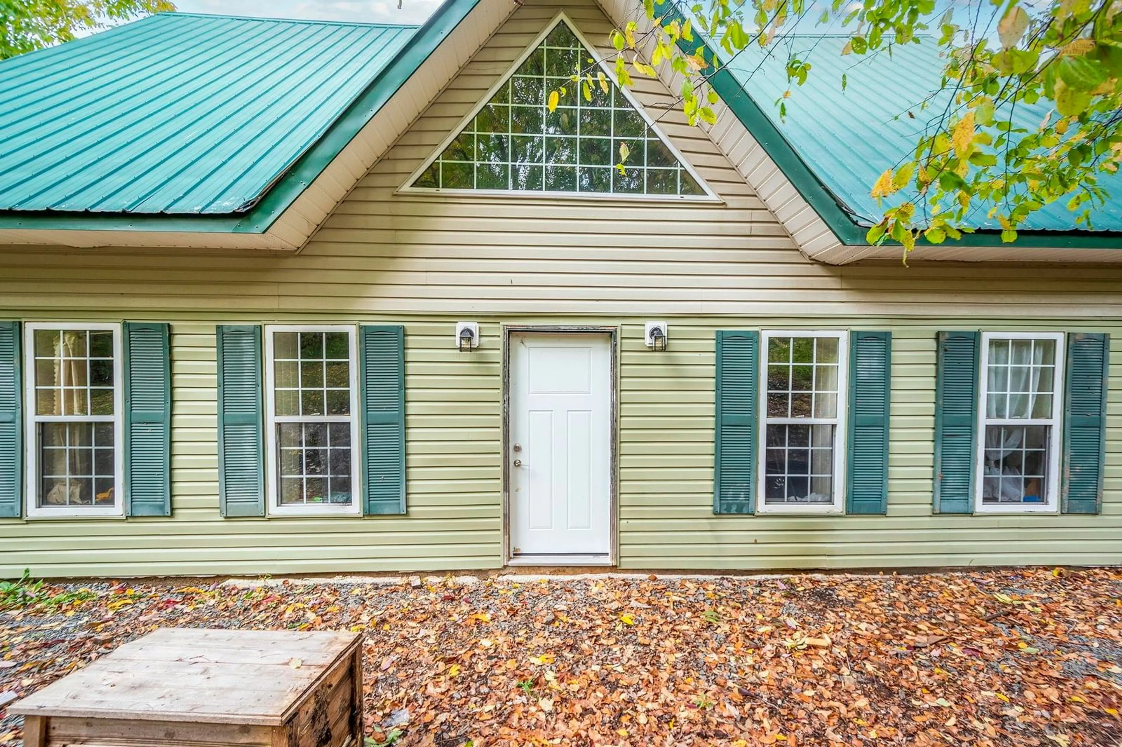 Home with vinyl exterior material, unknown for 194 Mines Rd, West Gore Nova Scotia B0N 1P0