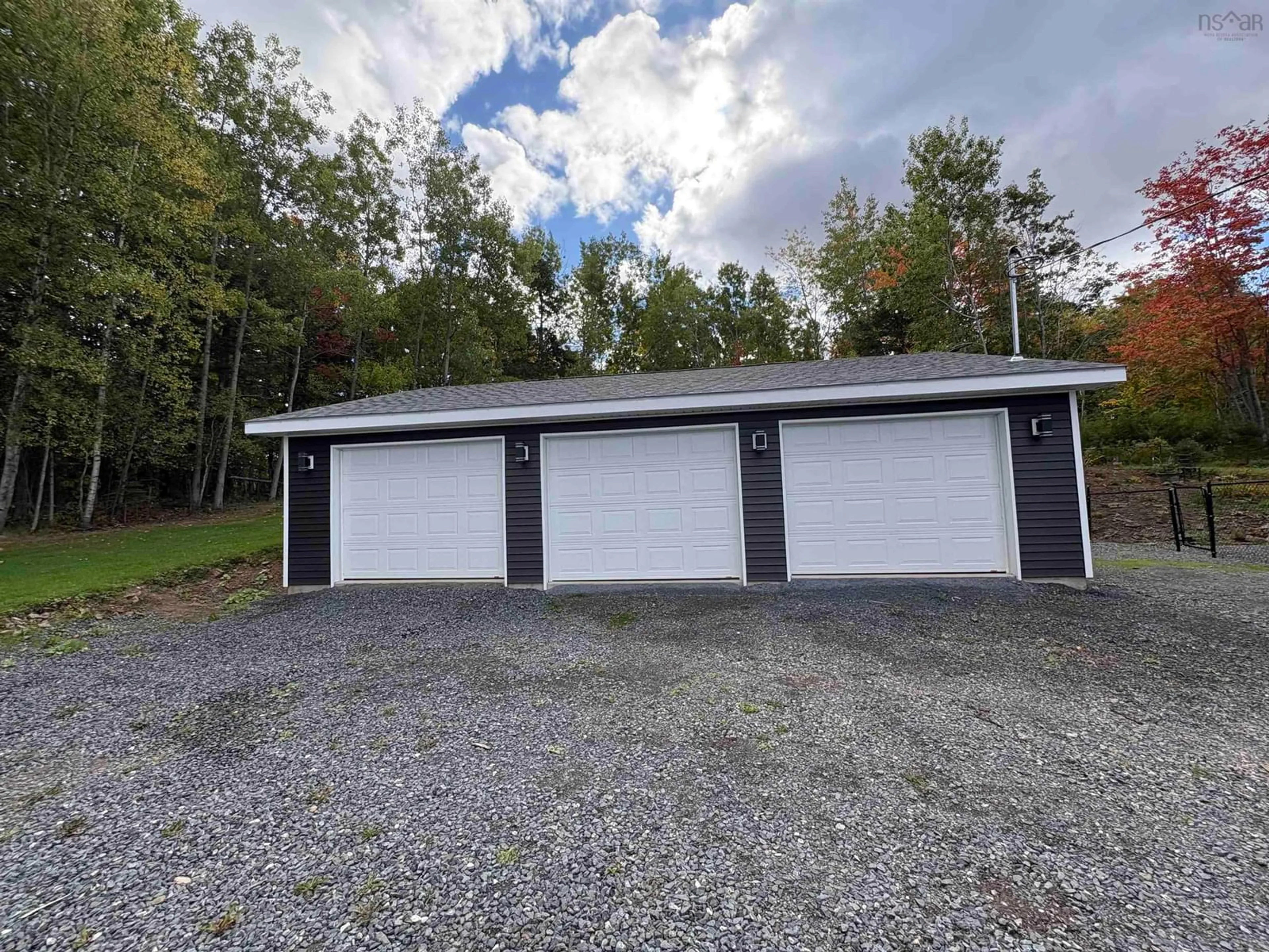 Indoor garage for 6106 4 Hwy, Linacy Nova Scotia B2H 5C4