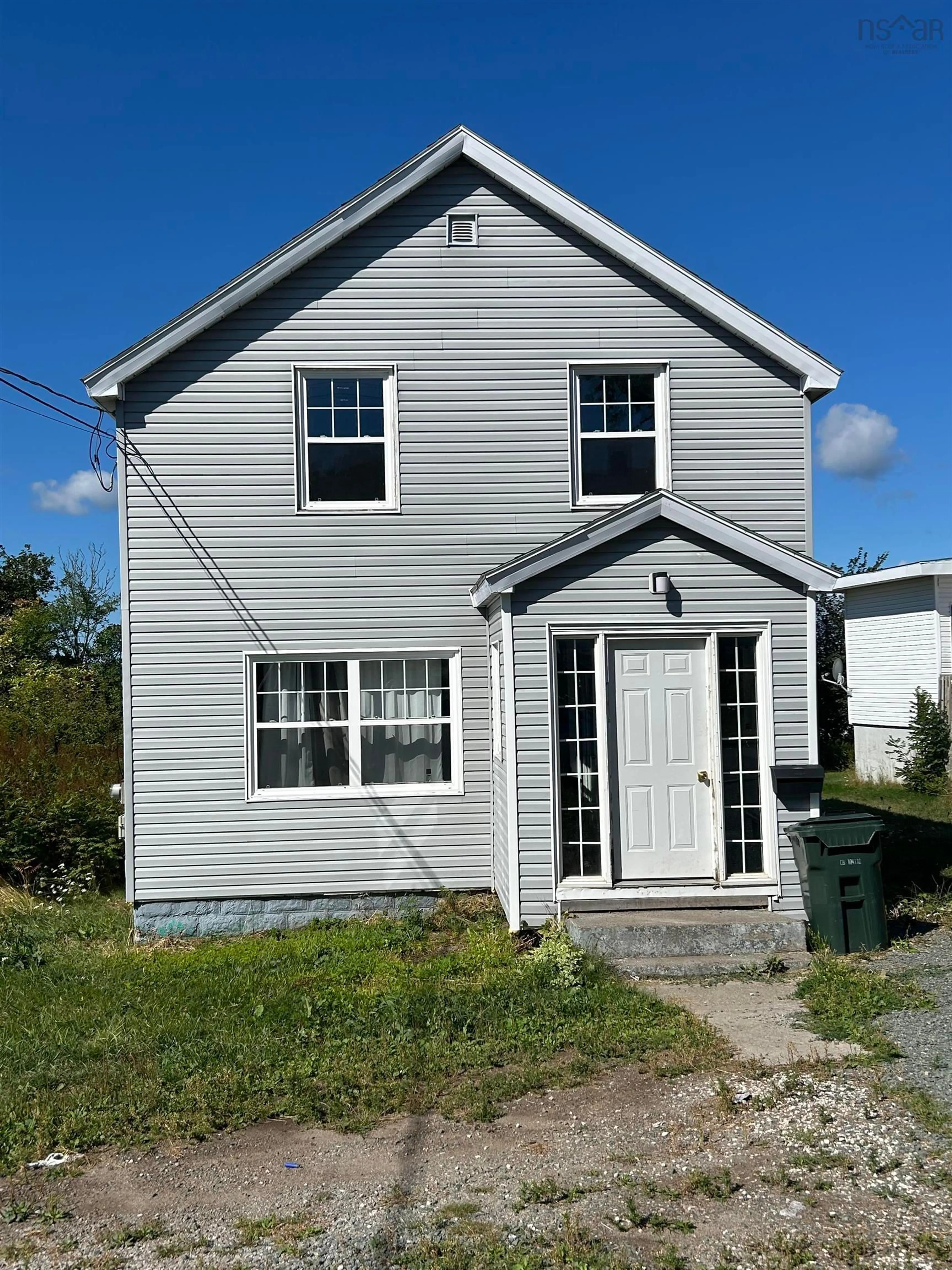 Home with vinyl exterior material, building for 49 Richmond, Sydney Nova Scotia B1P 2V1