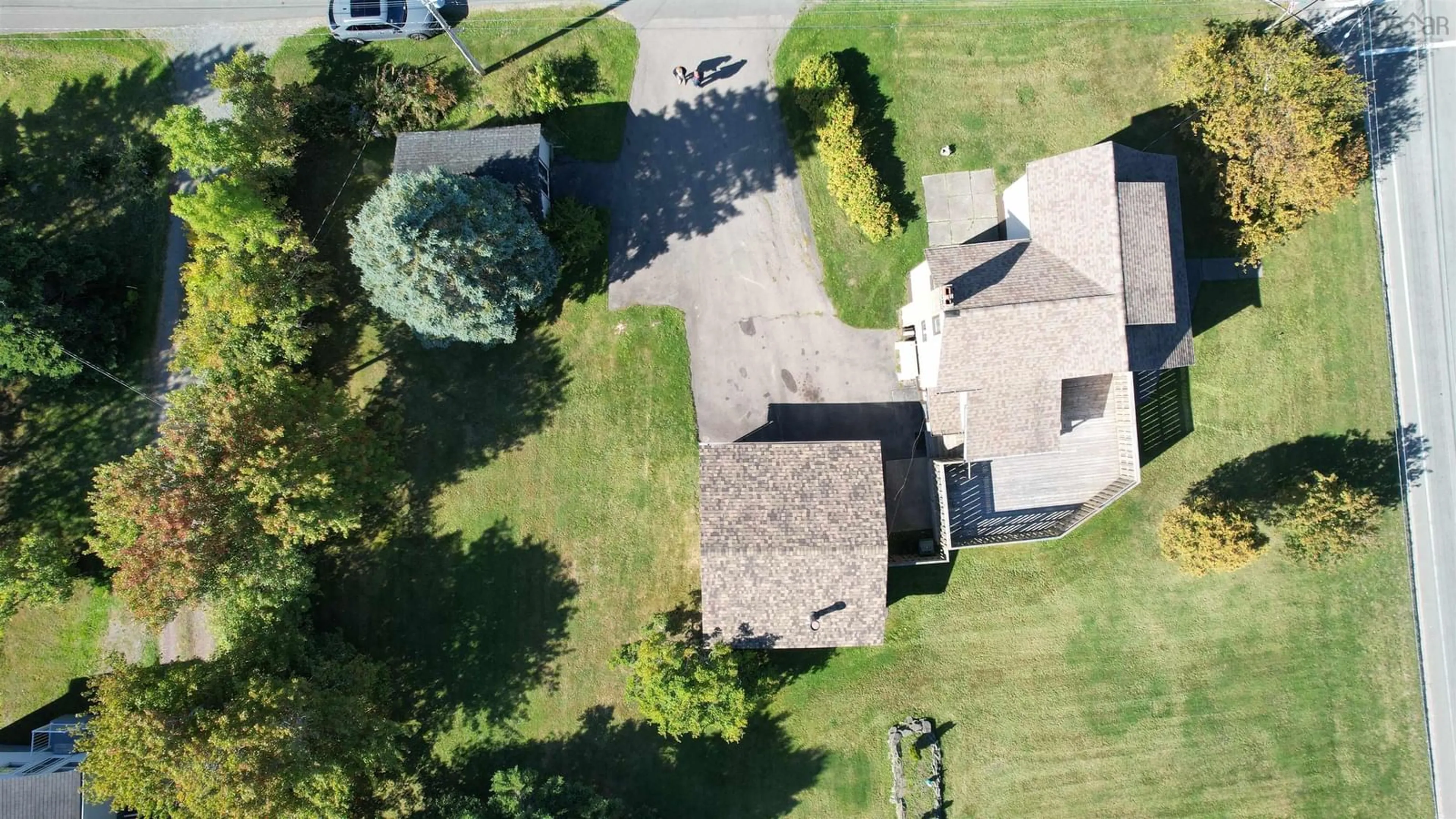 A pic from outside/outdoor area/front of a property/back of a property/a pic from drone, building for 325 Reserve St, Glace Bay Nova Scotia B1A 4W8