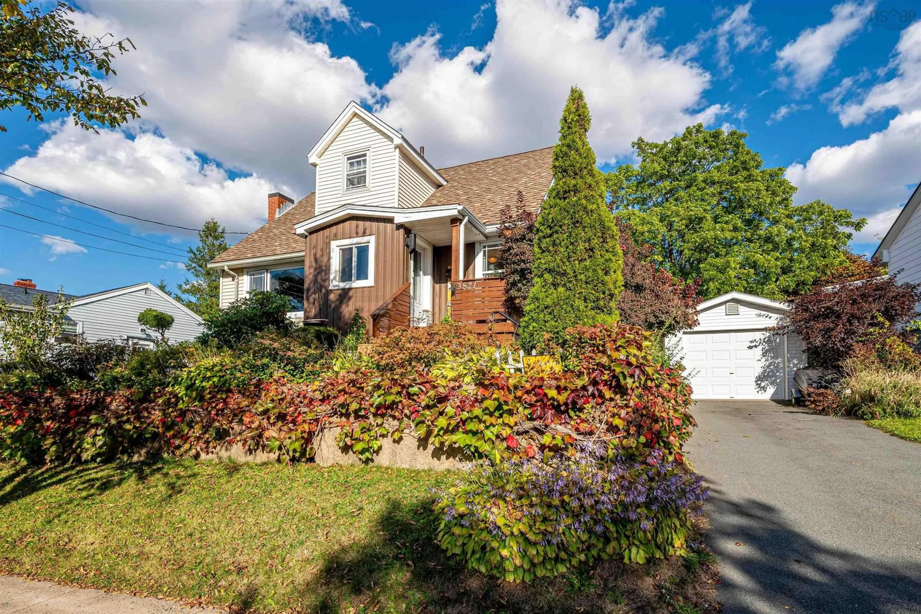 Unknown for 3821 Basinview Dr, Halifax Nova Scotia B3K 5A2
