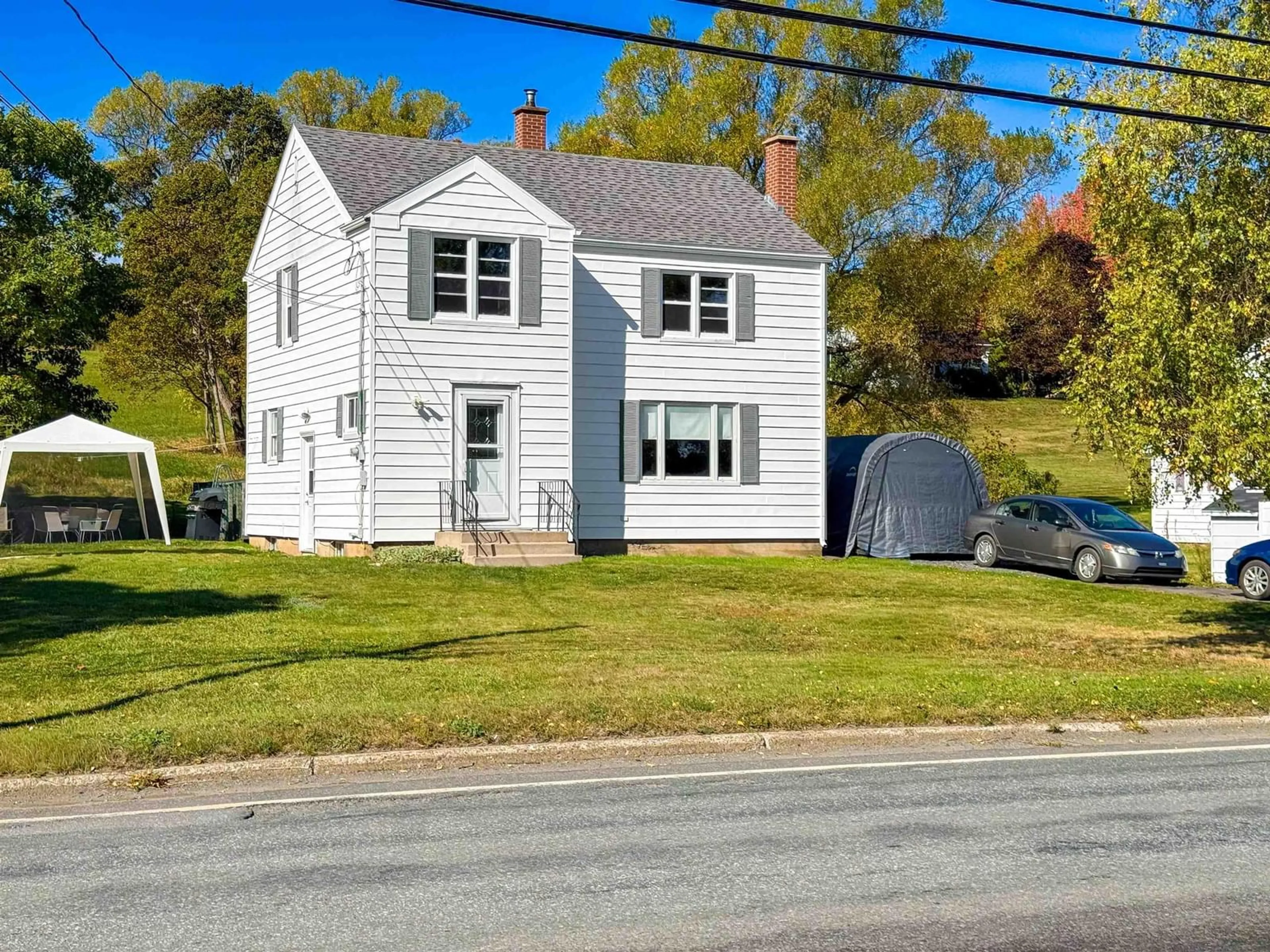 Home with vinyl exterior material, street for 6297 Stellarton Trafalgar Rd, Riverton Nova Scotia B0K 1S0