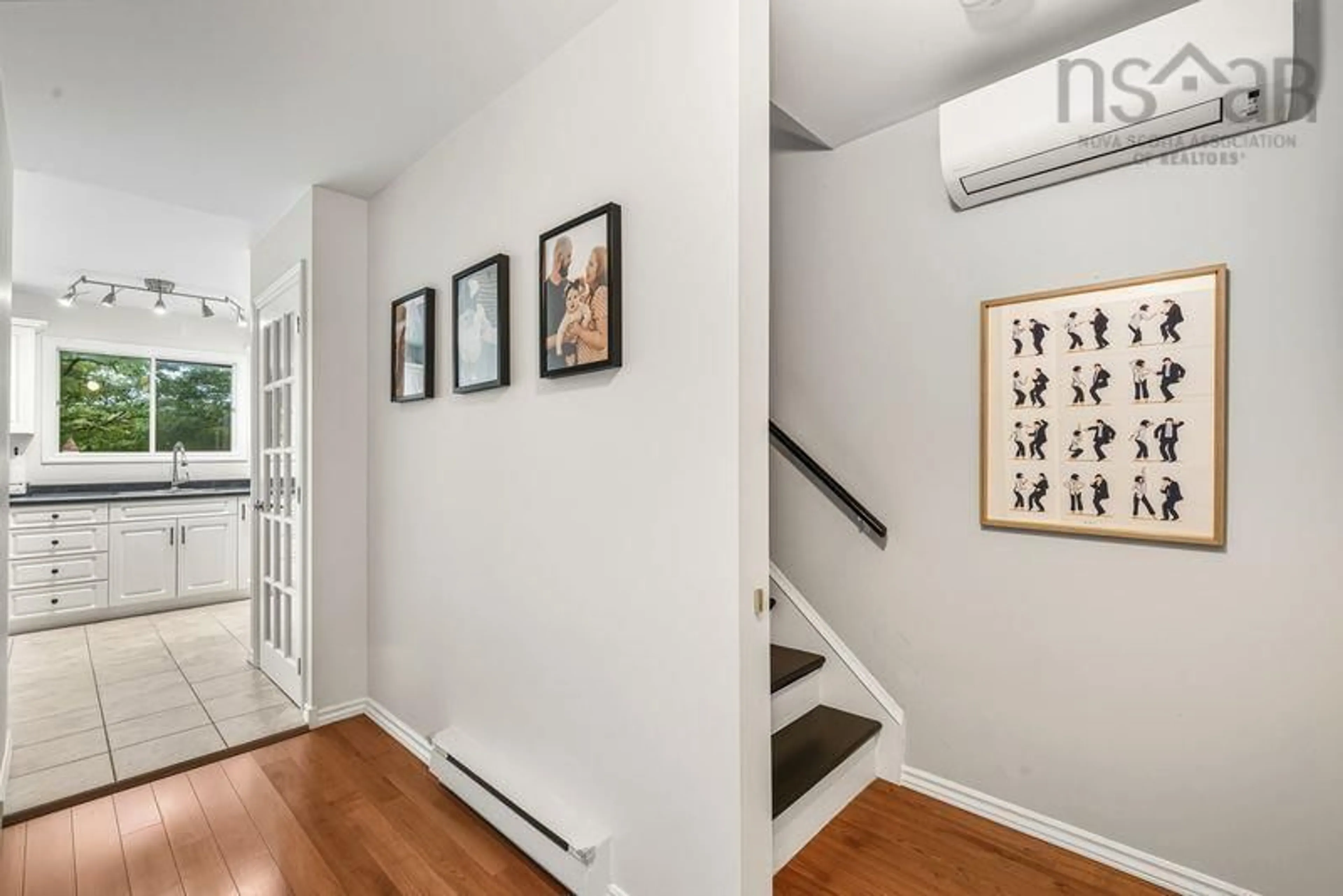 Indoor entryway for 6 Valkyrie Cres, Dartmouth Nova Scotia B2W 5B6