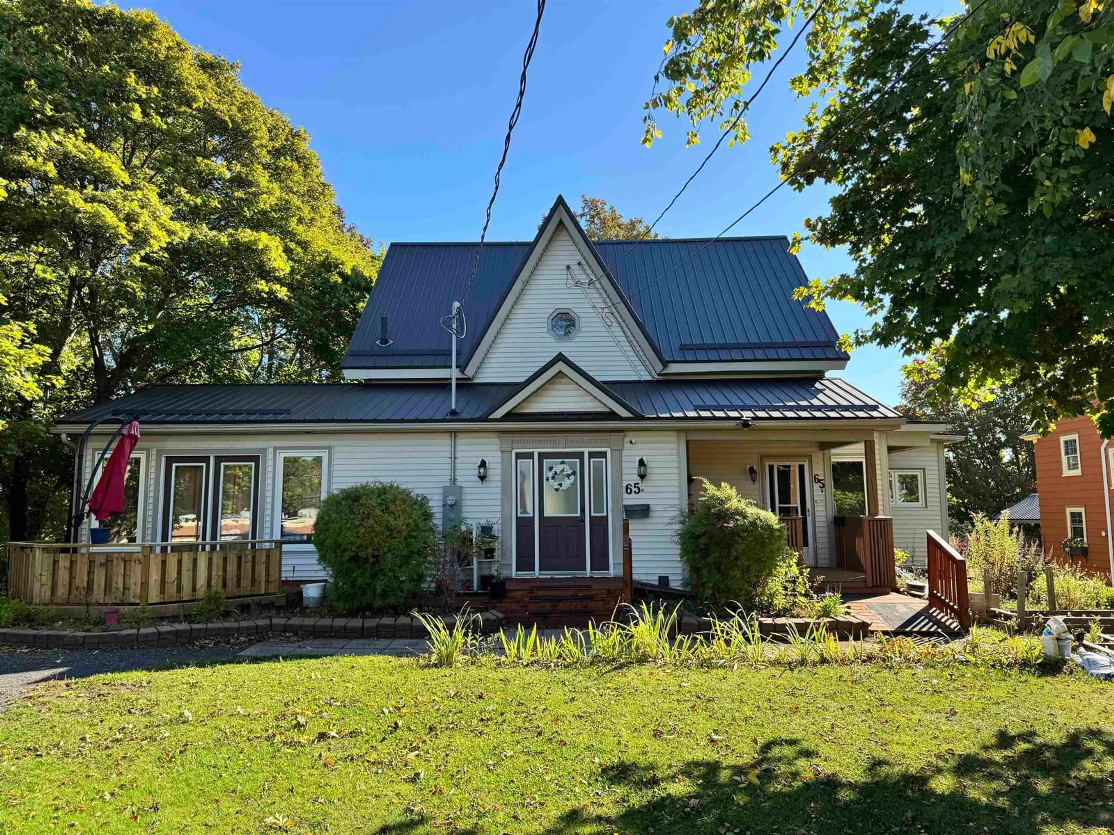 A pic from outside/outdoor area/front of a property/back of a property/a pic from drone, street for 65 Company St, New Glasgow Nova Scotia B2H 1N9